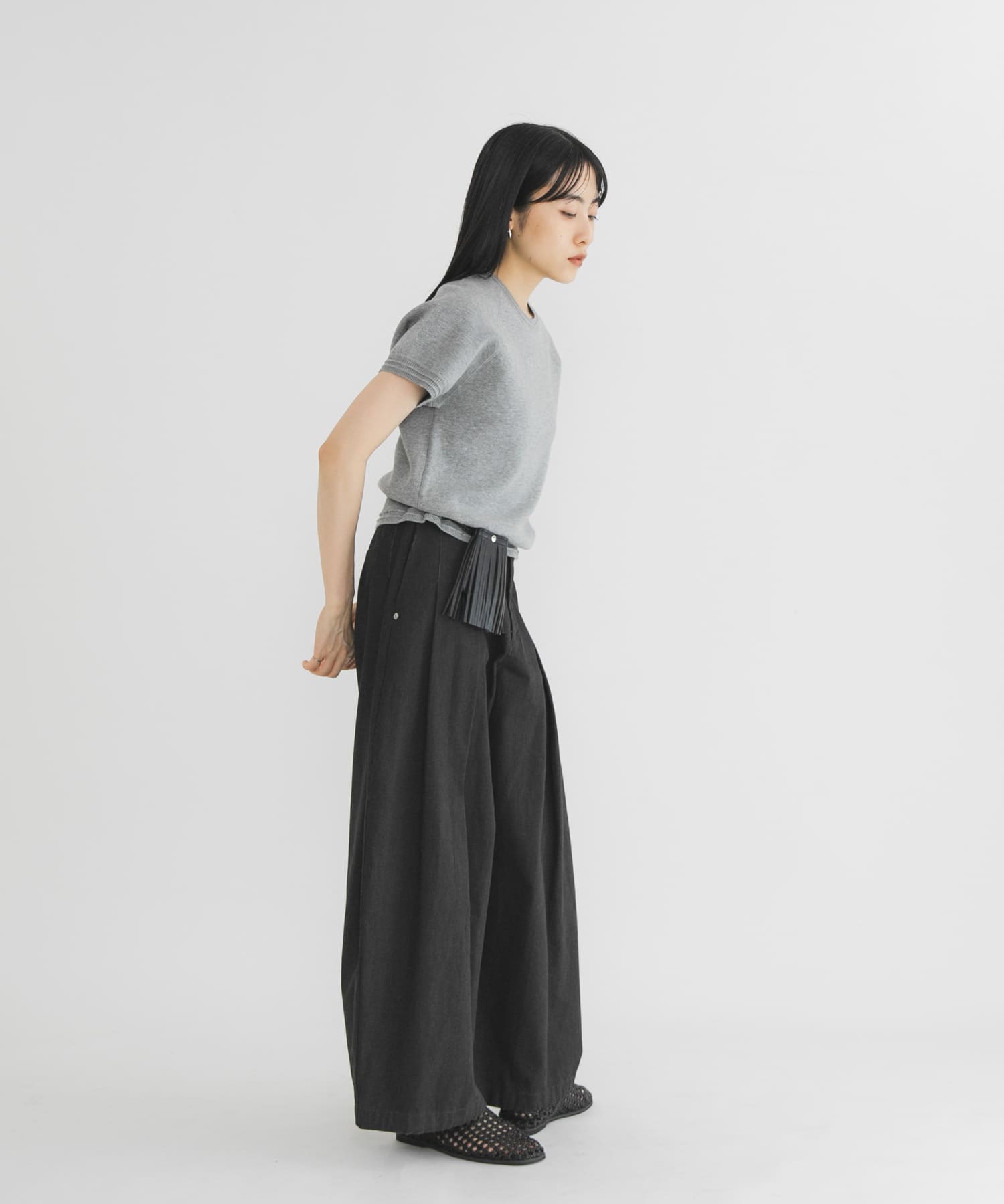 TOP GRAY