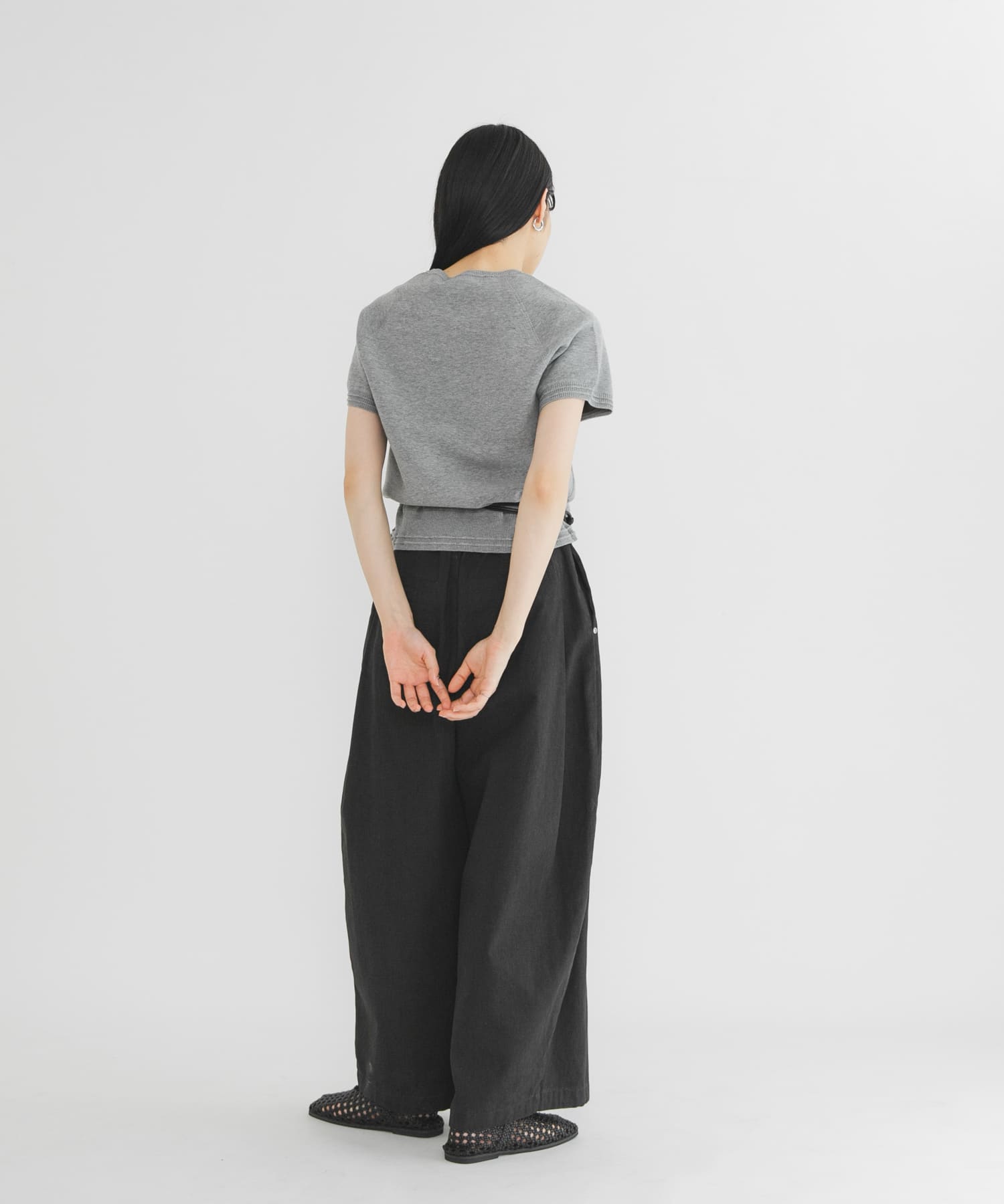 TOP GRAY