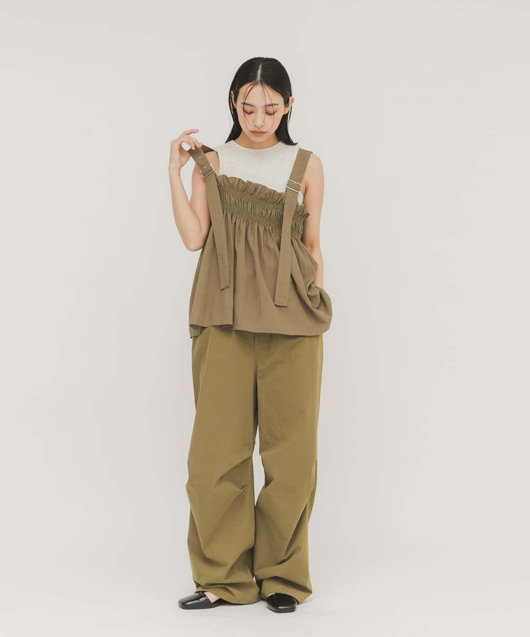 KHAKI
