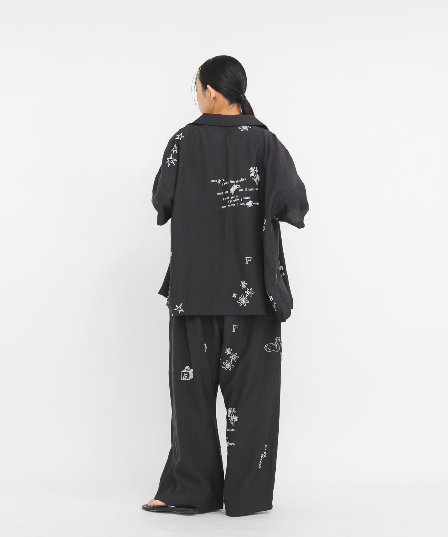 身長 : 163cm サイズ : one