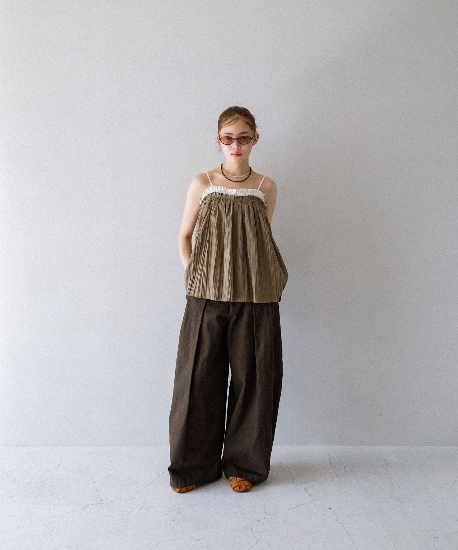 KHAKI×IVO