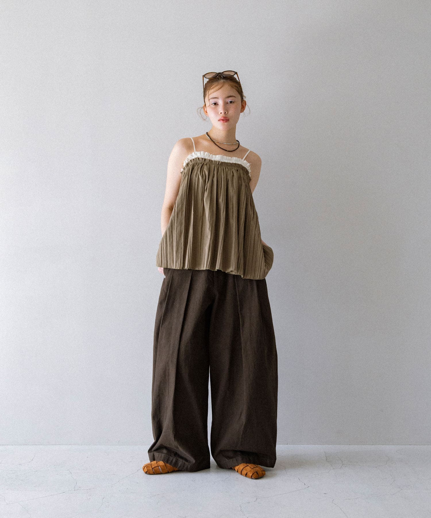 KHAKI×IVO