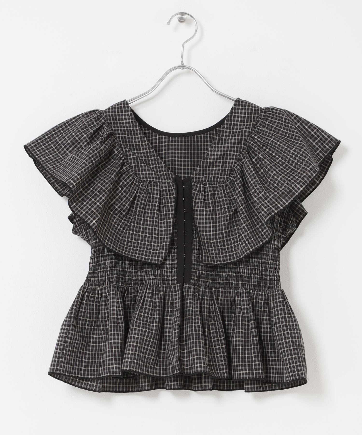 フロントホックチェックフリルブラウス BLACK×IVO One
