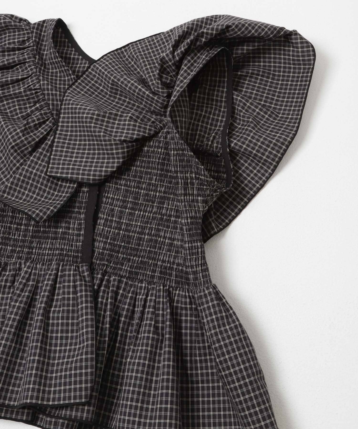 フロントホックチェックフリルブラウス BLACK×IVO One