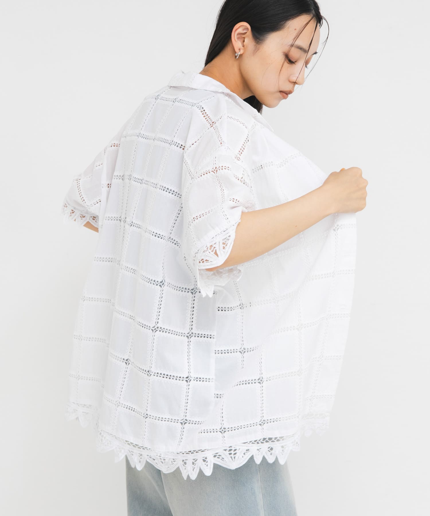 身長 : 163cm サイズ : one