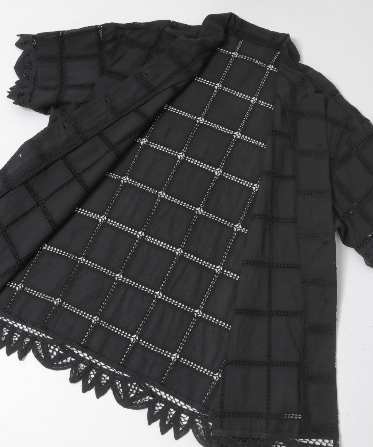アイレットエンブロイダリーシャツ BLACK One
