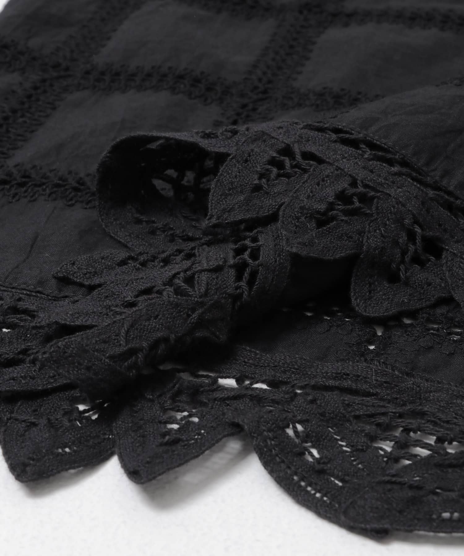 アイレットエンブロイダリーシャツ BLACK One