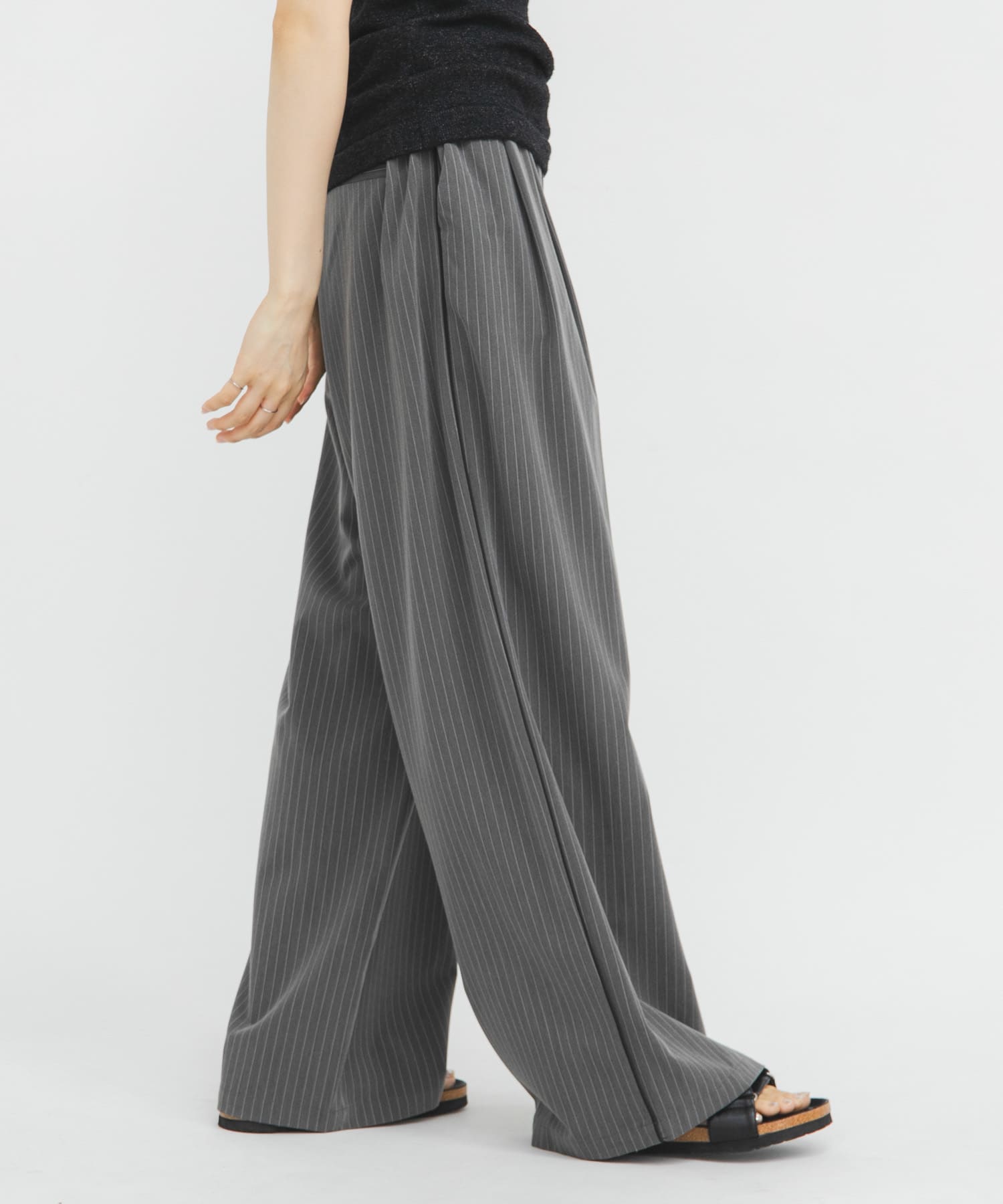 パイピングイージーパンツ