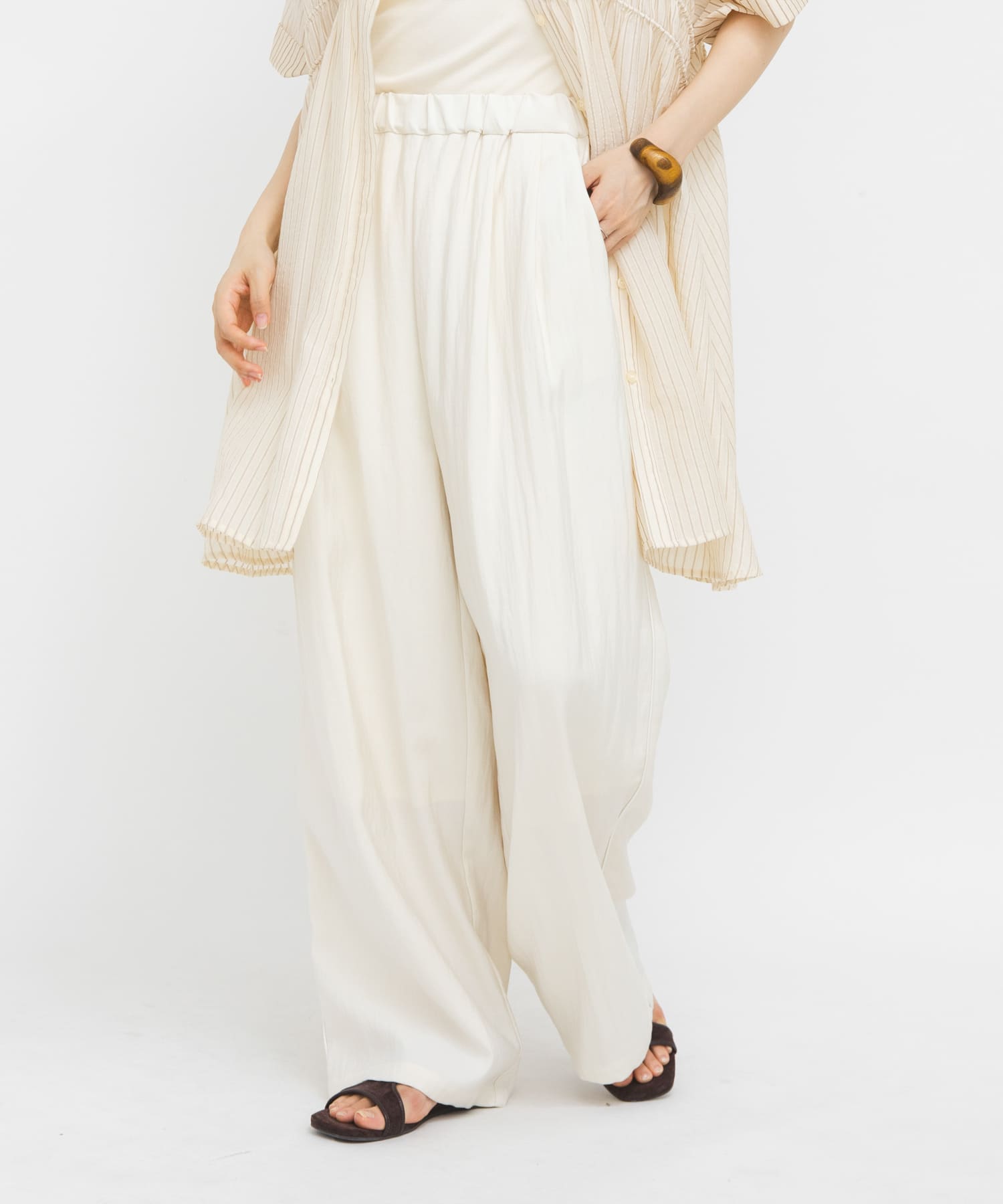 パイピングイージーパンツ