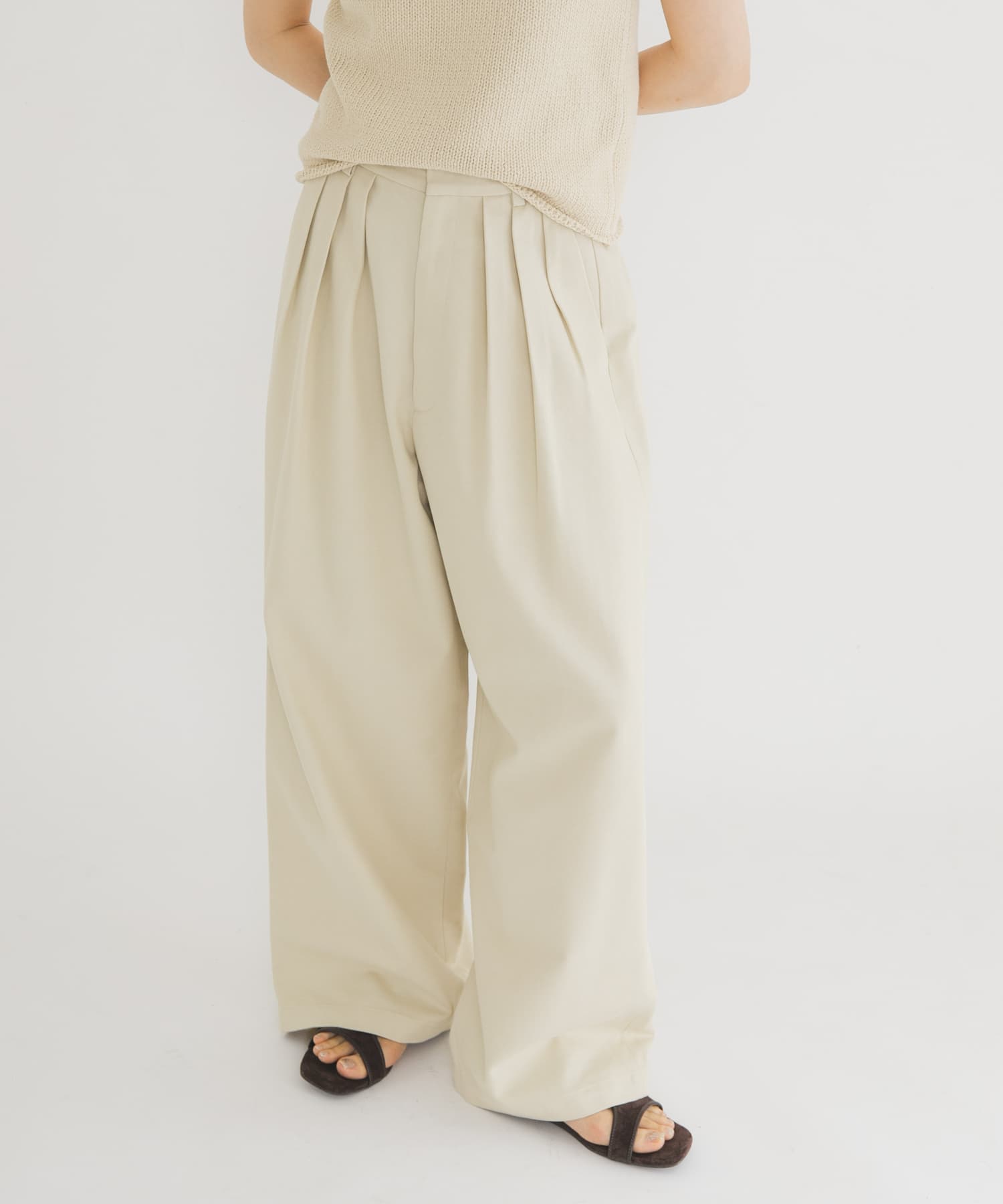 L.BEIGE