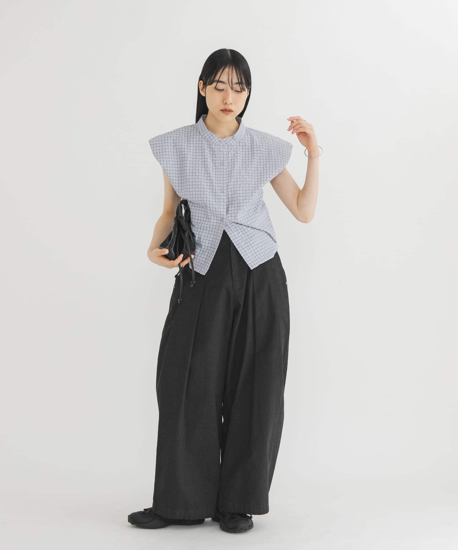 身長 : 160cm サイズ : 36