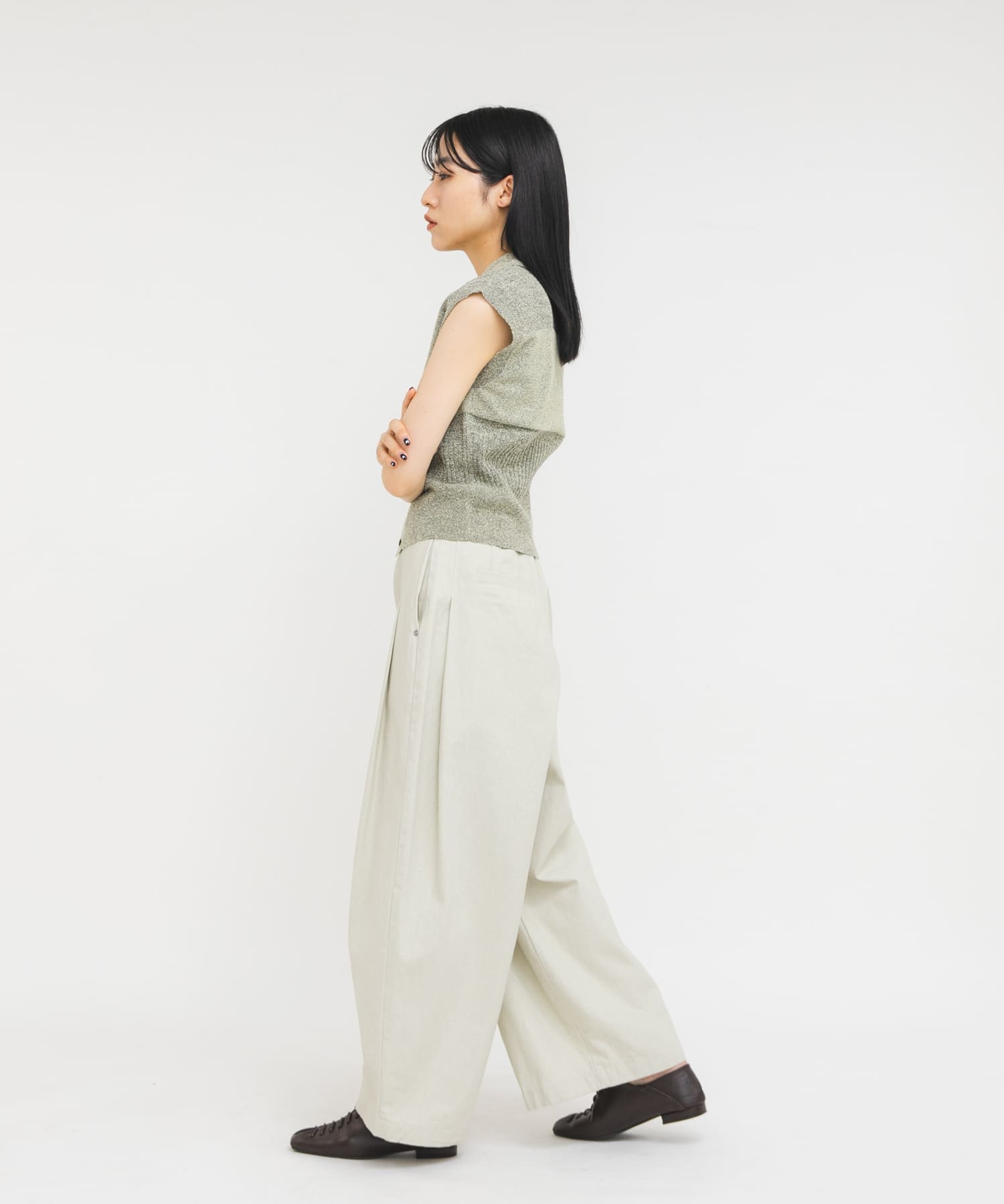 身長 : 160cm サイズ : 36