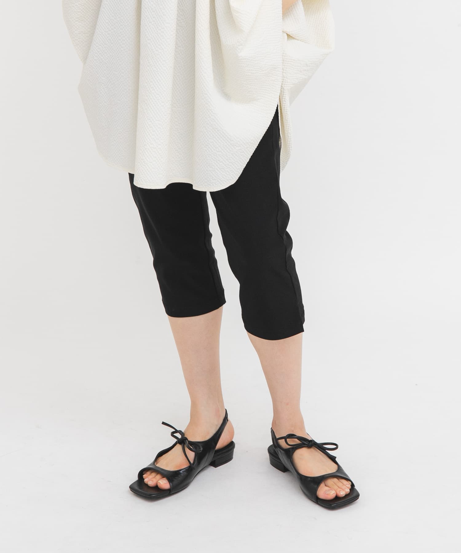 ストレッチカプリパンツ