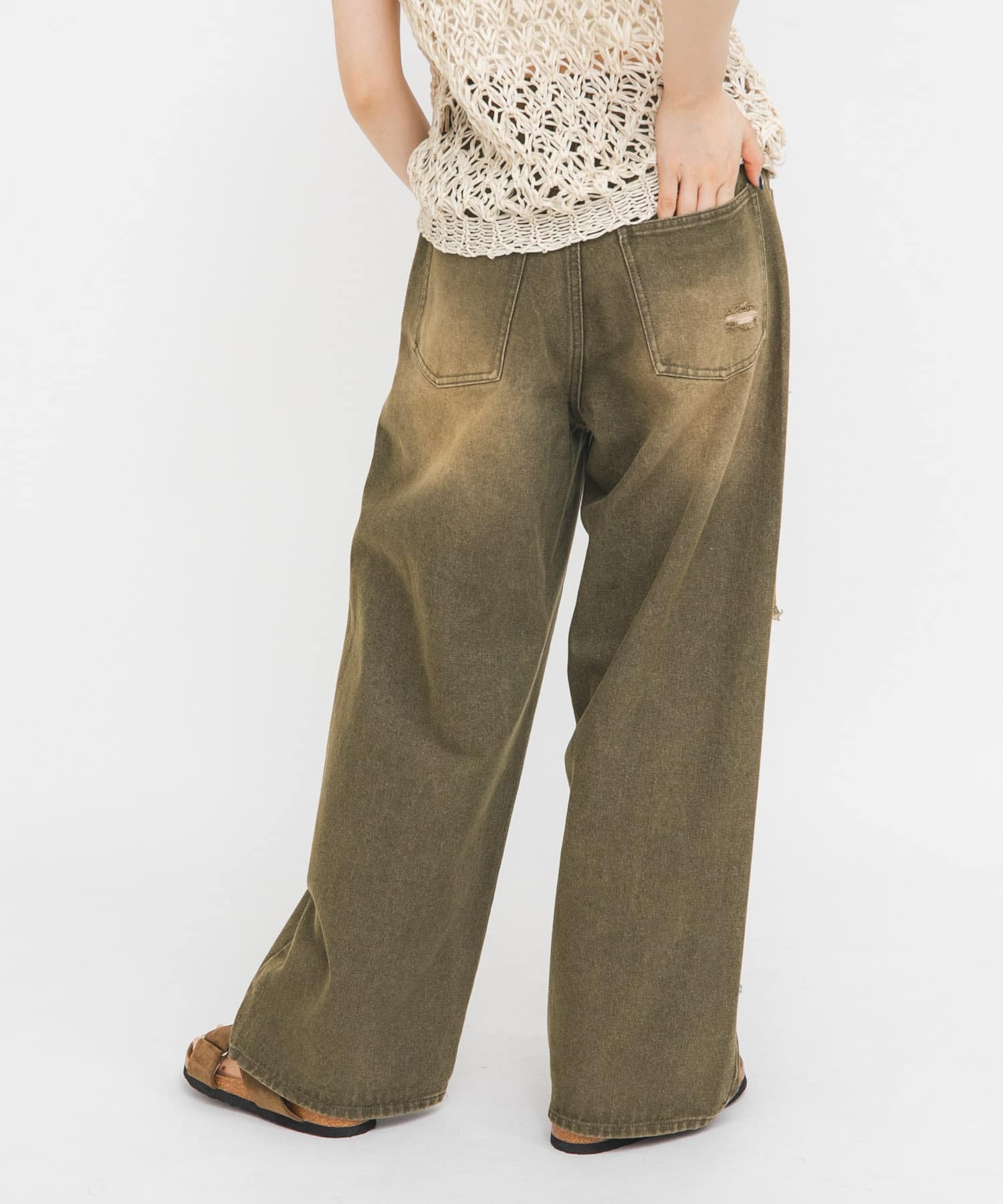 KHAKI