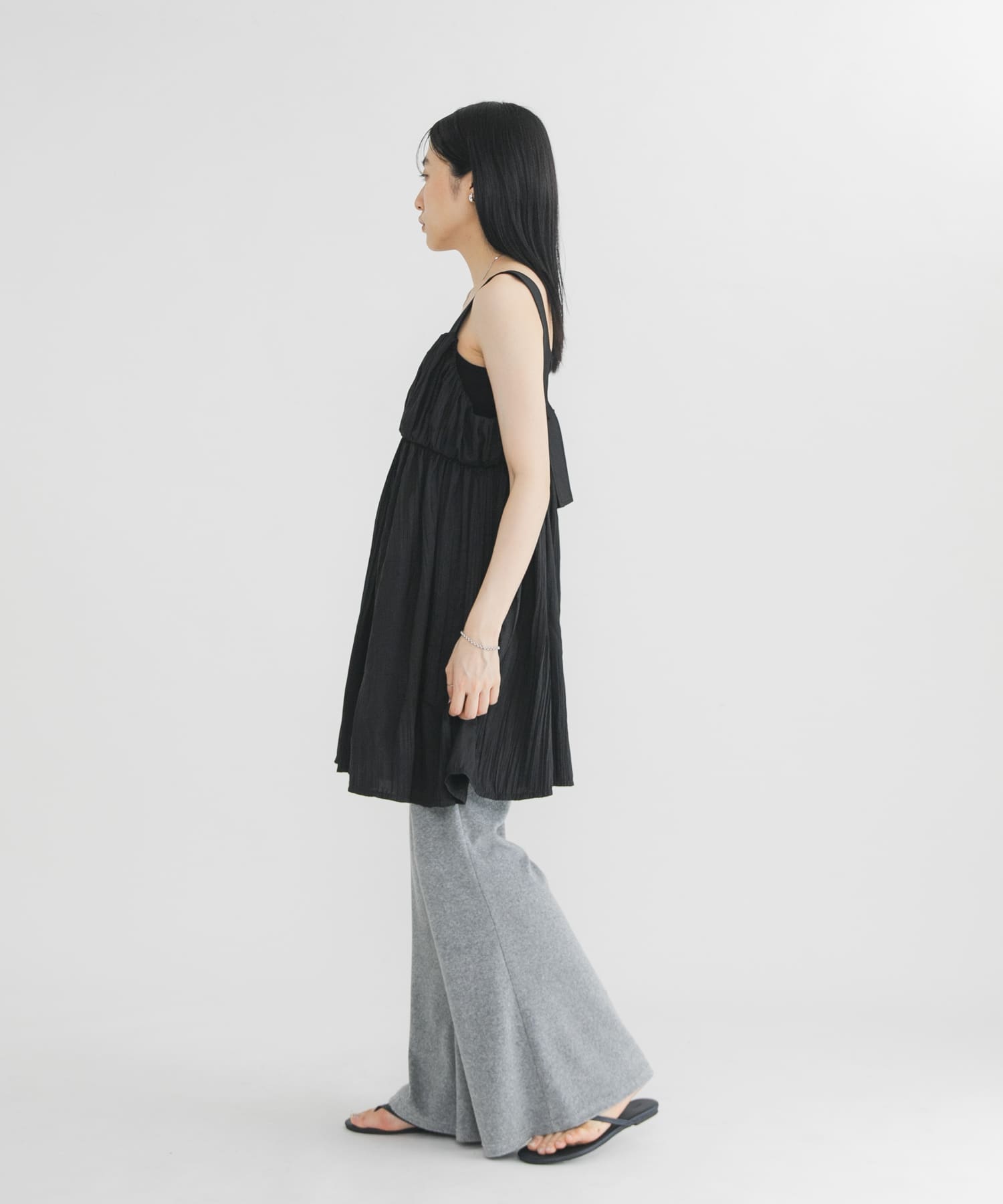 TOP GRAY