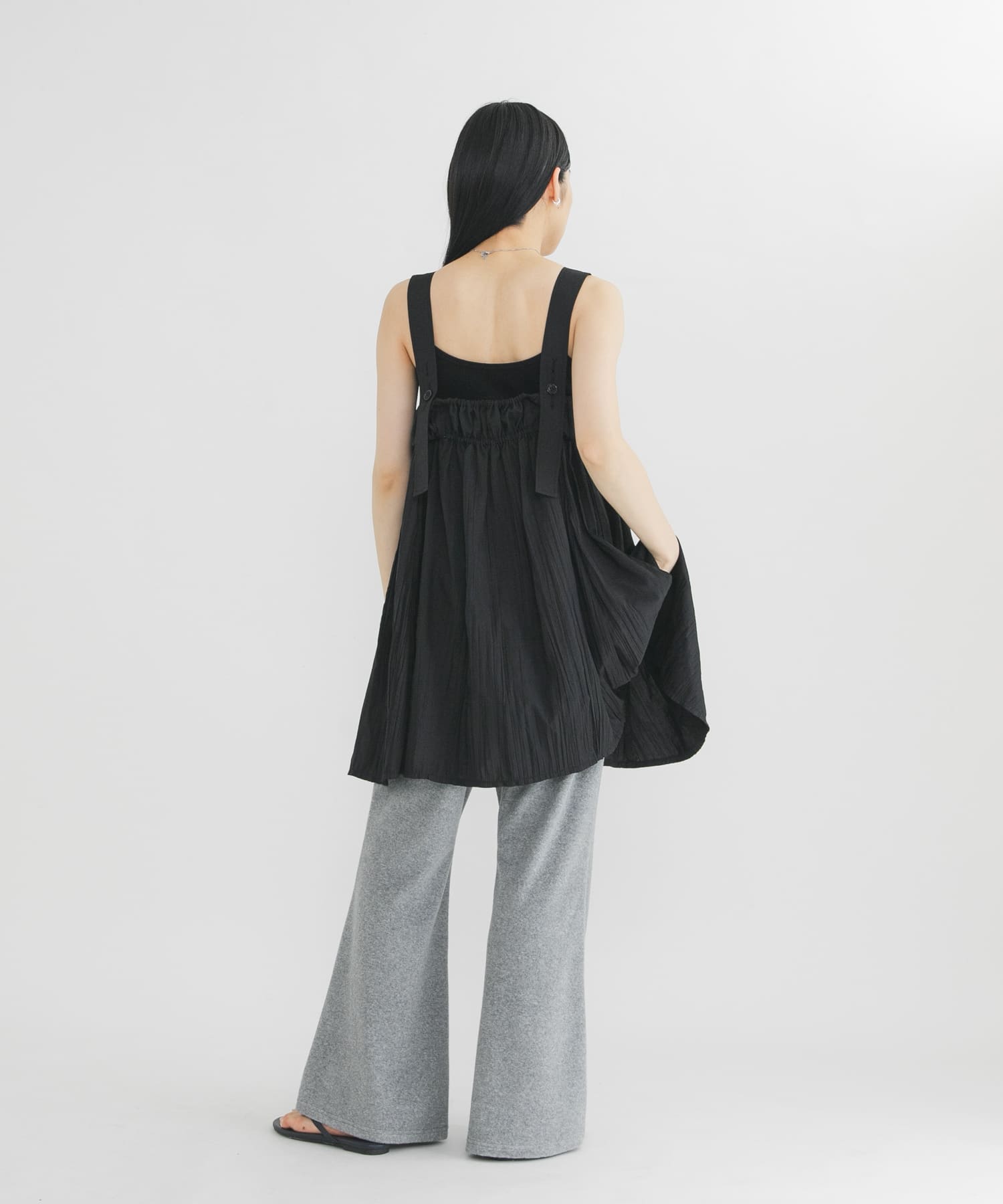 TOP GRAY