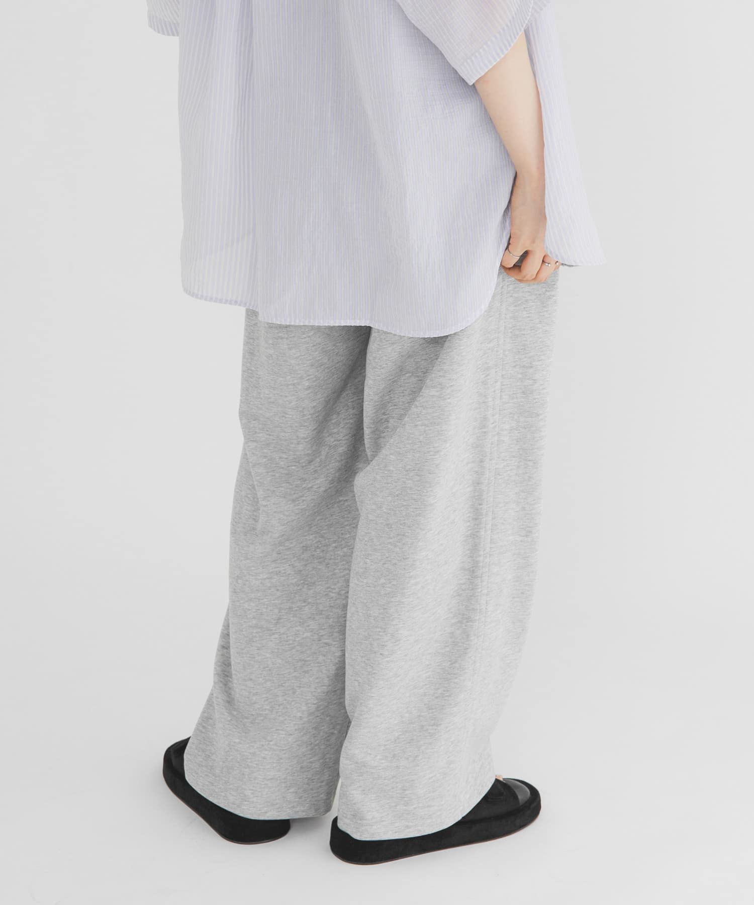 TOP GRAY