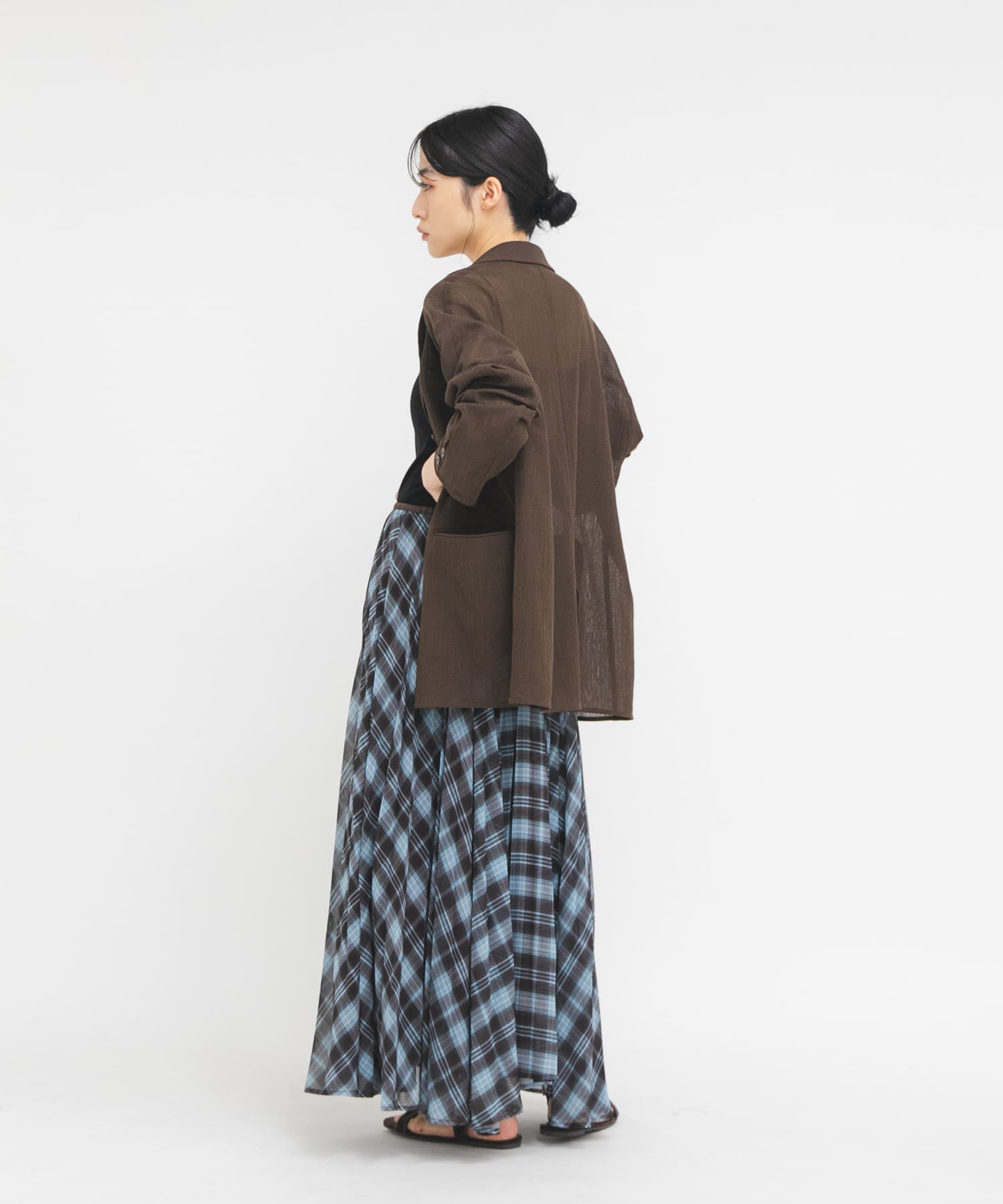 BROWN×BLU
