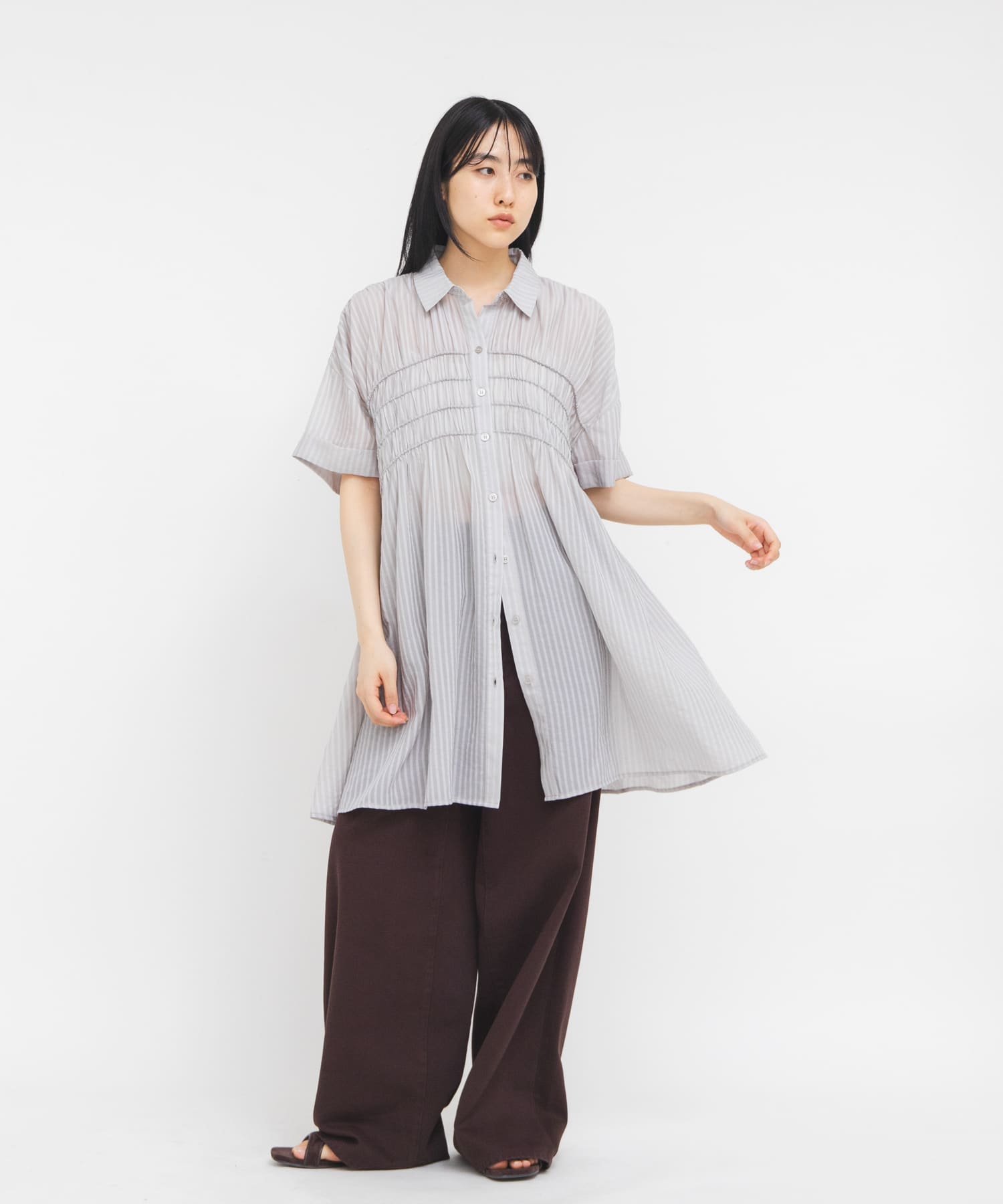 GRAY
