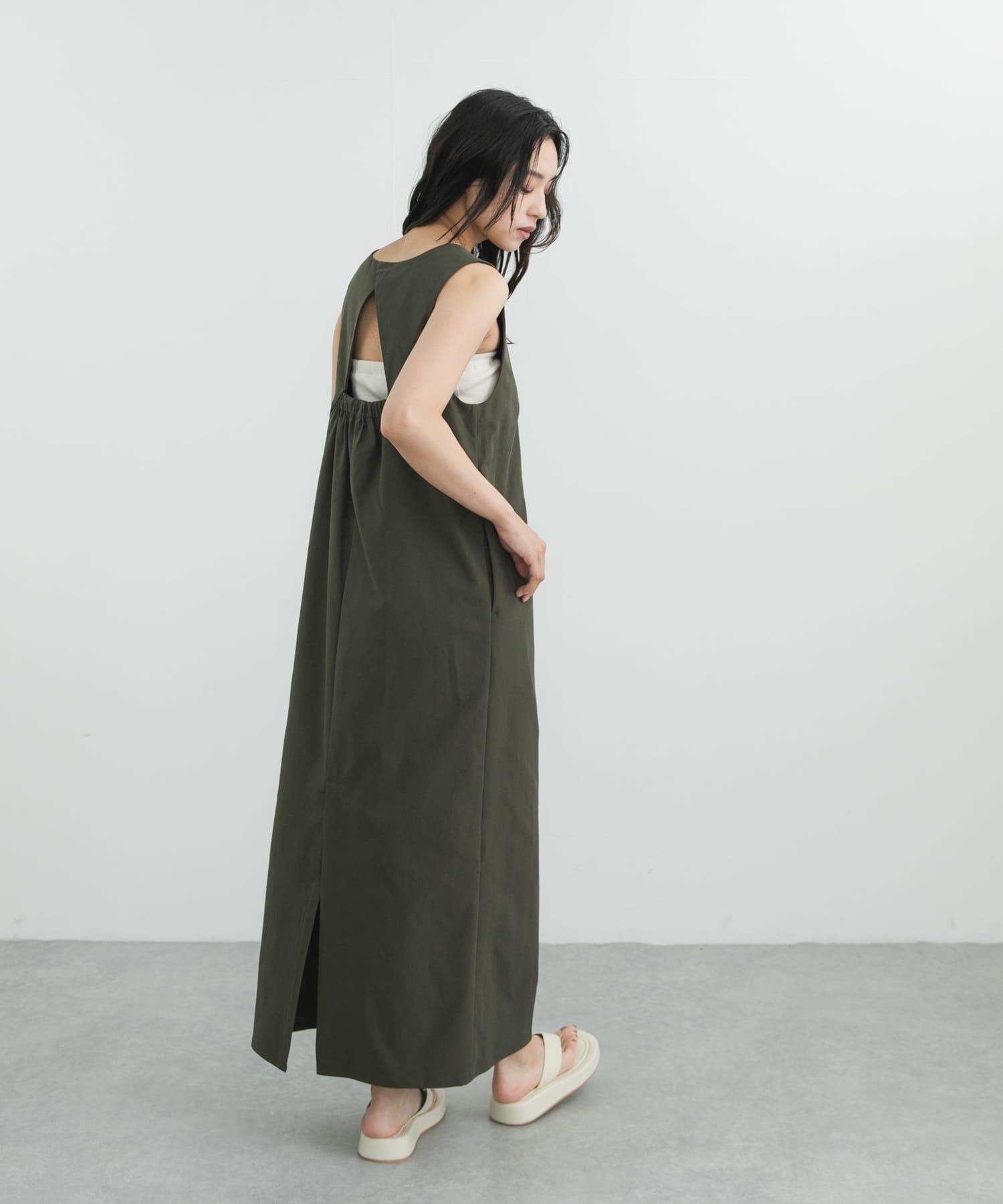 KHAKI