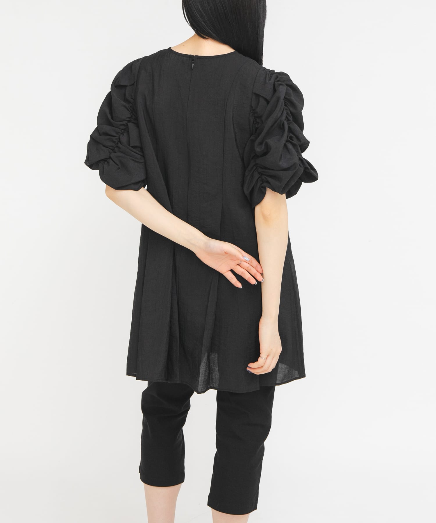 身長：160cm サイズ：one