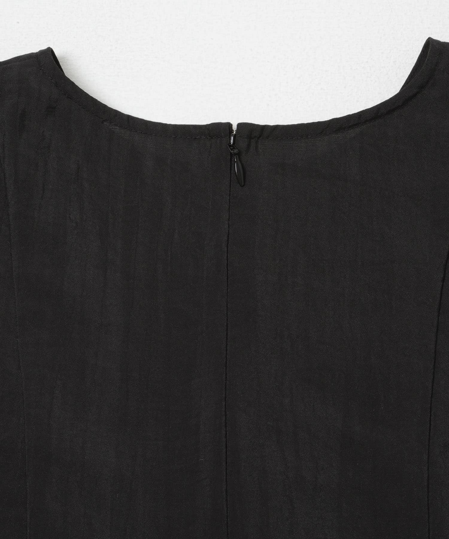 シャーリングスリーブミニワンピース BLACK One