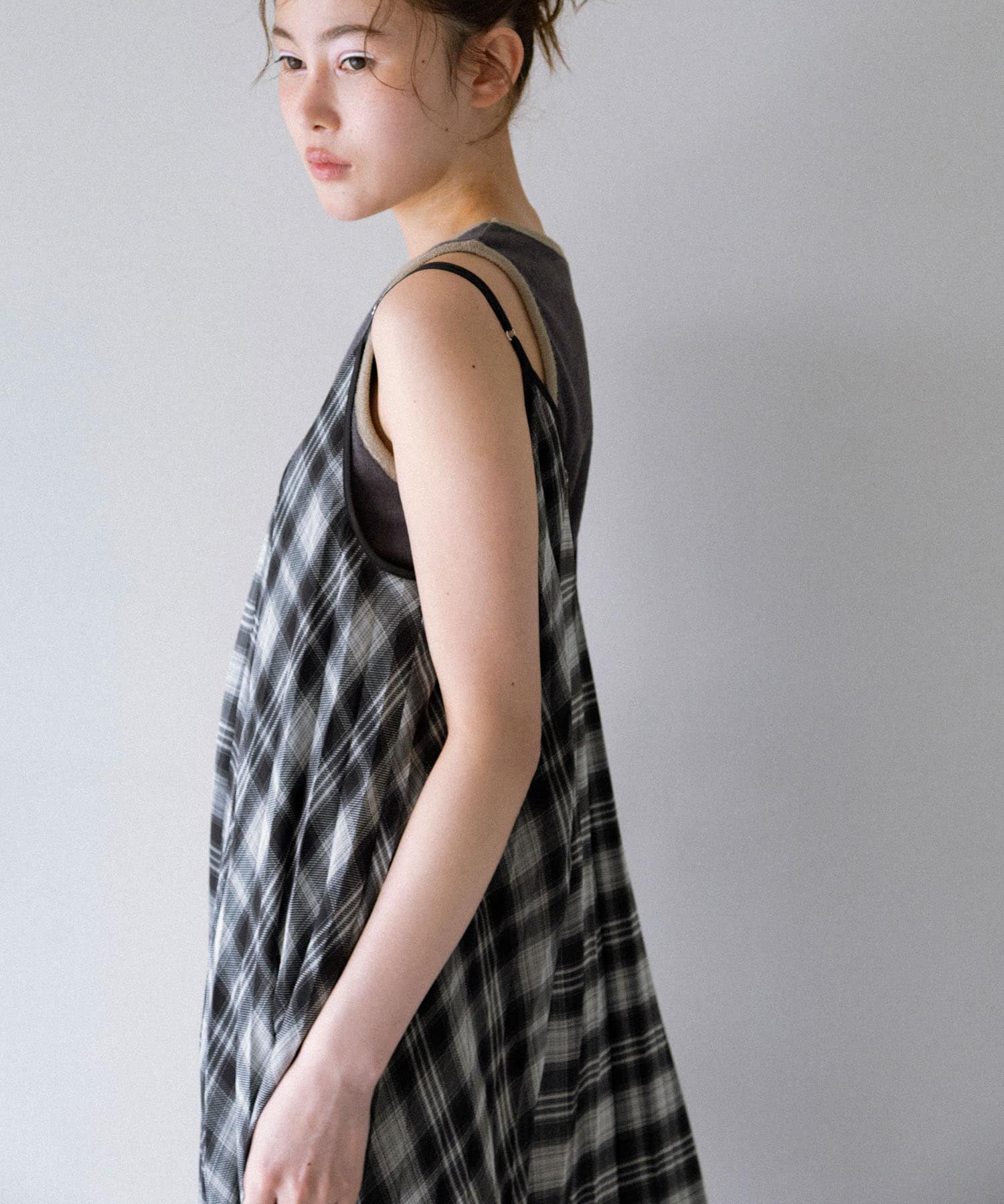 身長 : 159cm サイズ : one