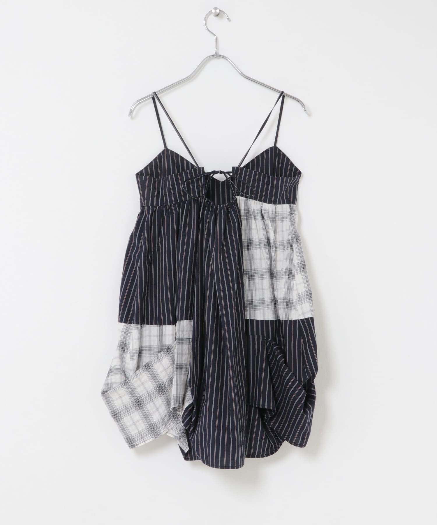 NAVY×IVO