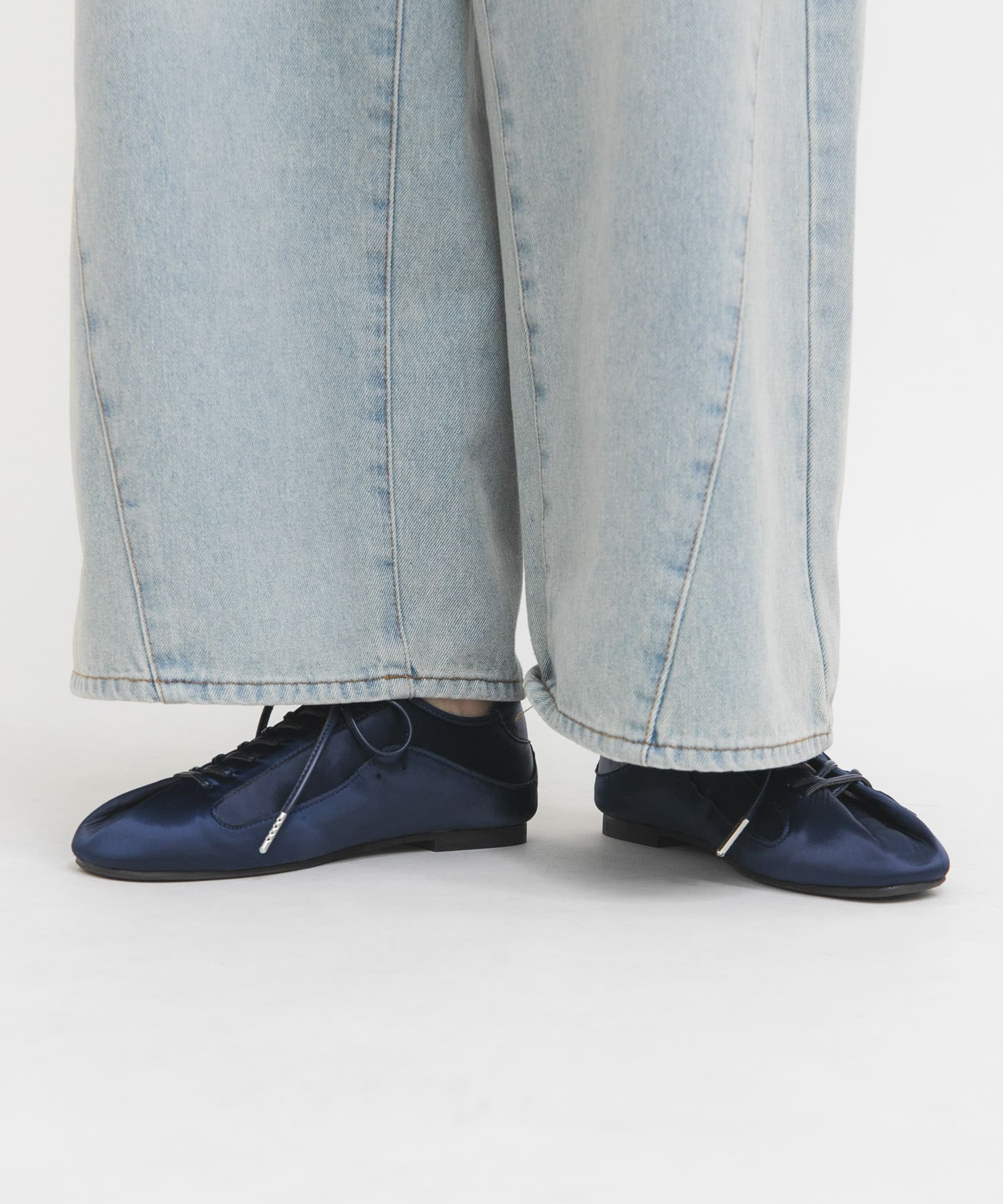 タンデザインサテンスニーカー NAVY 36