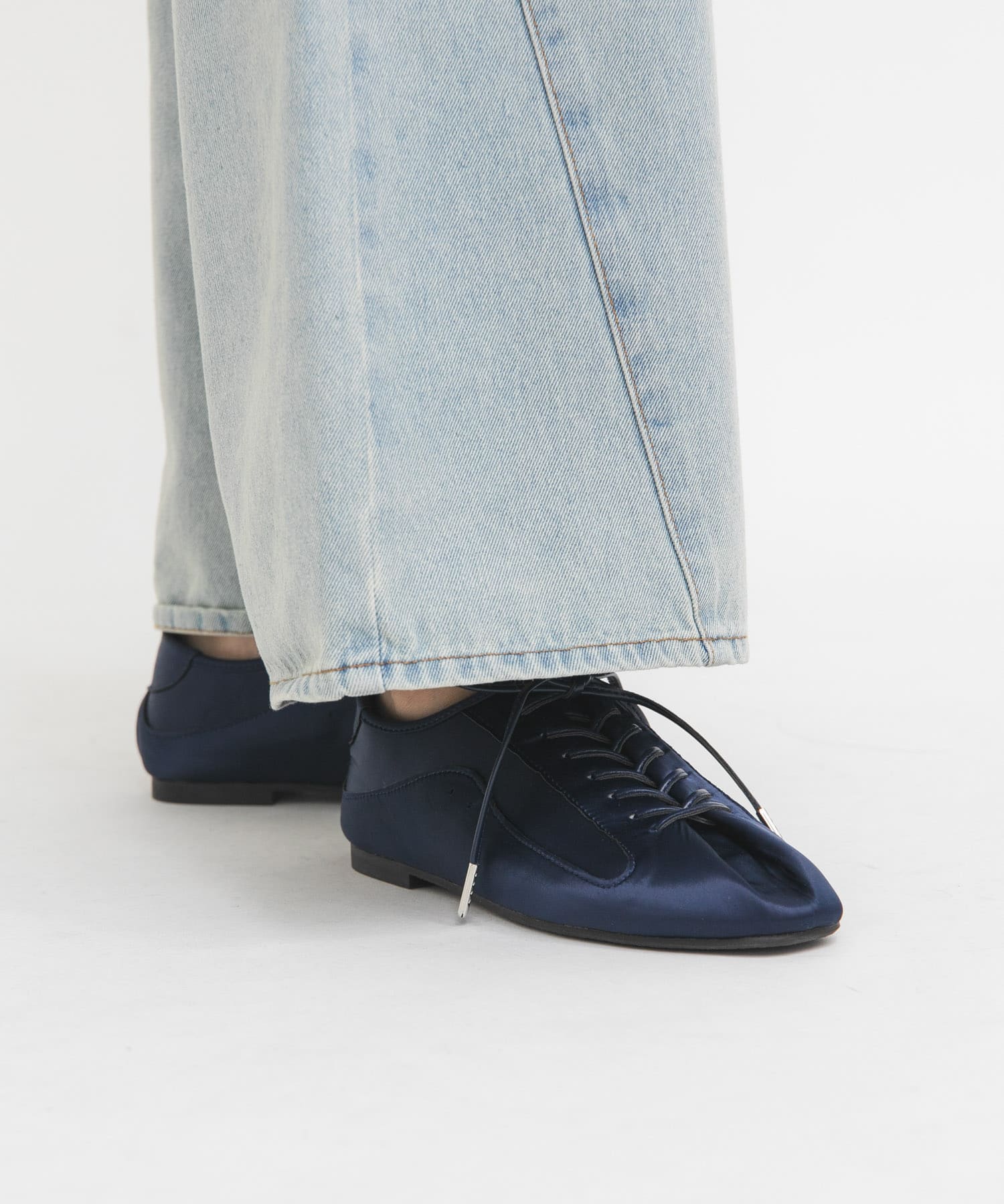 タンデザインサテンスニーカー NAVY 36