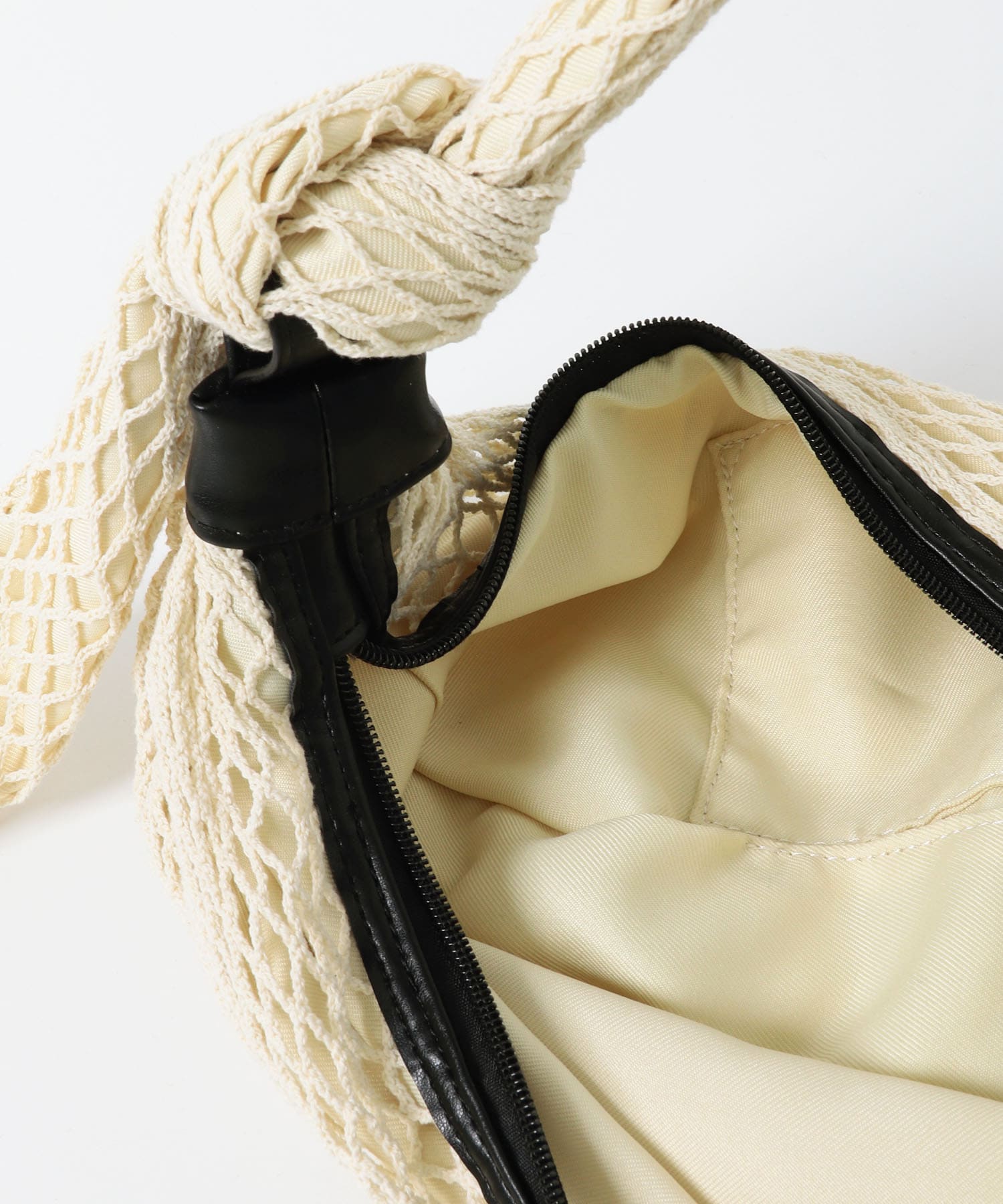 メッシュショルダーBAG IVORY One
