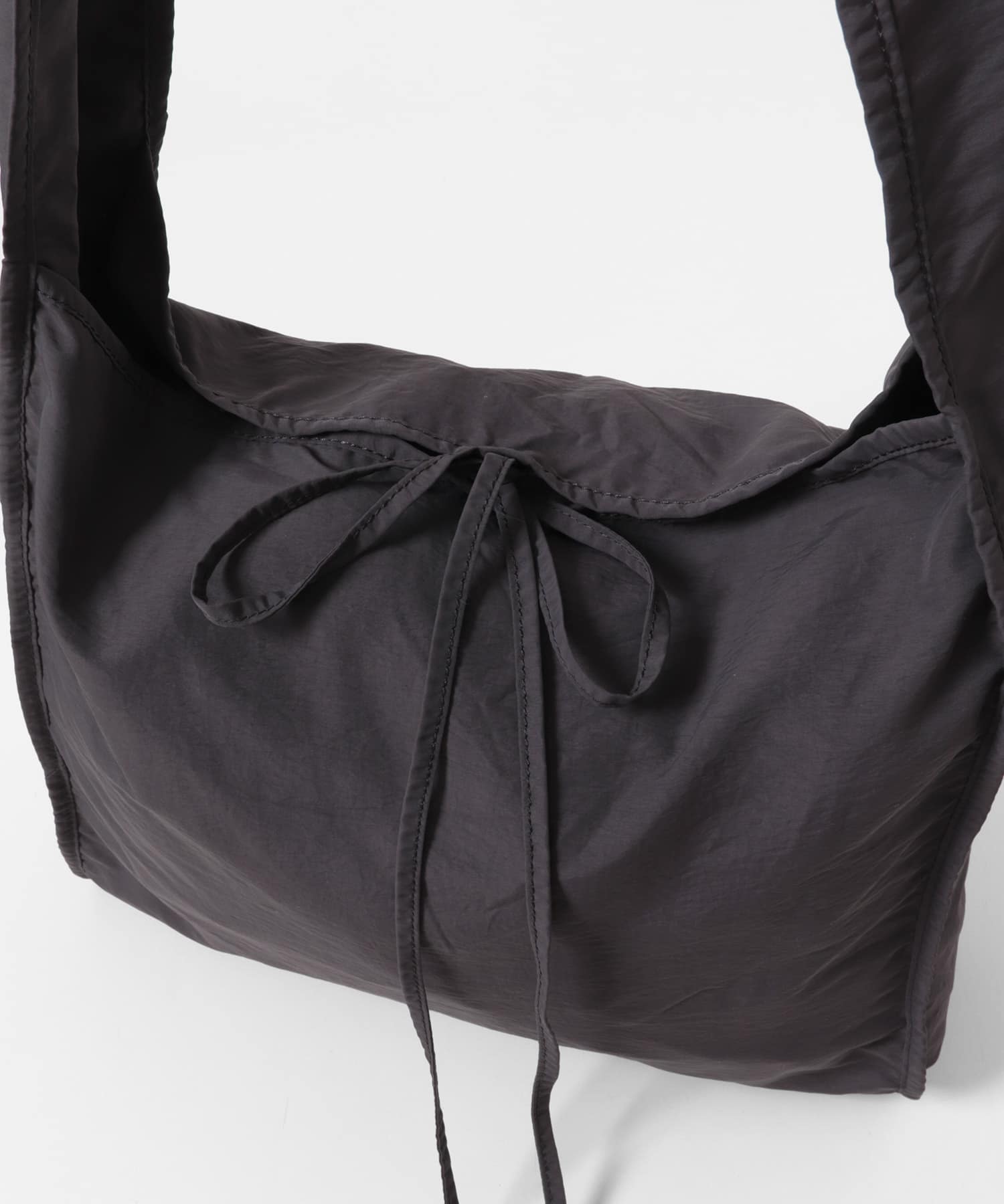 パイピングナイロンビッグBAG CHARCOAL One
