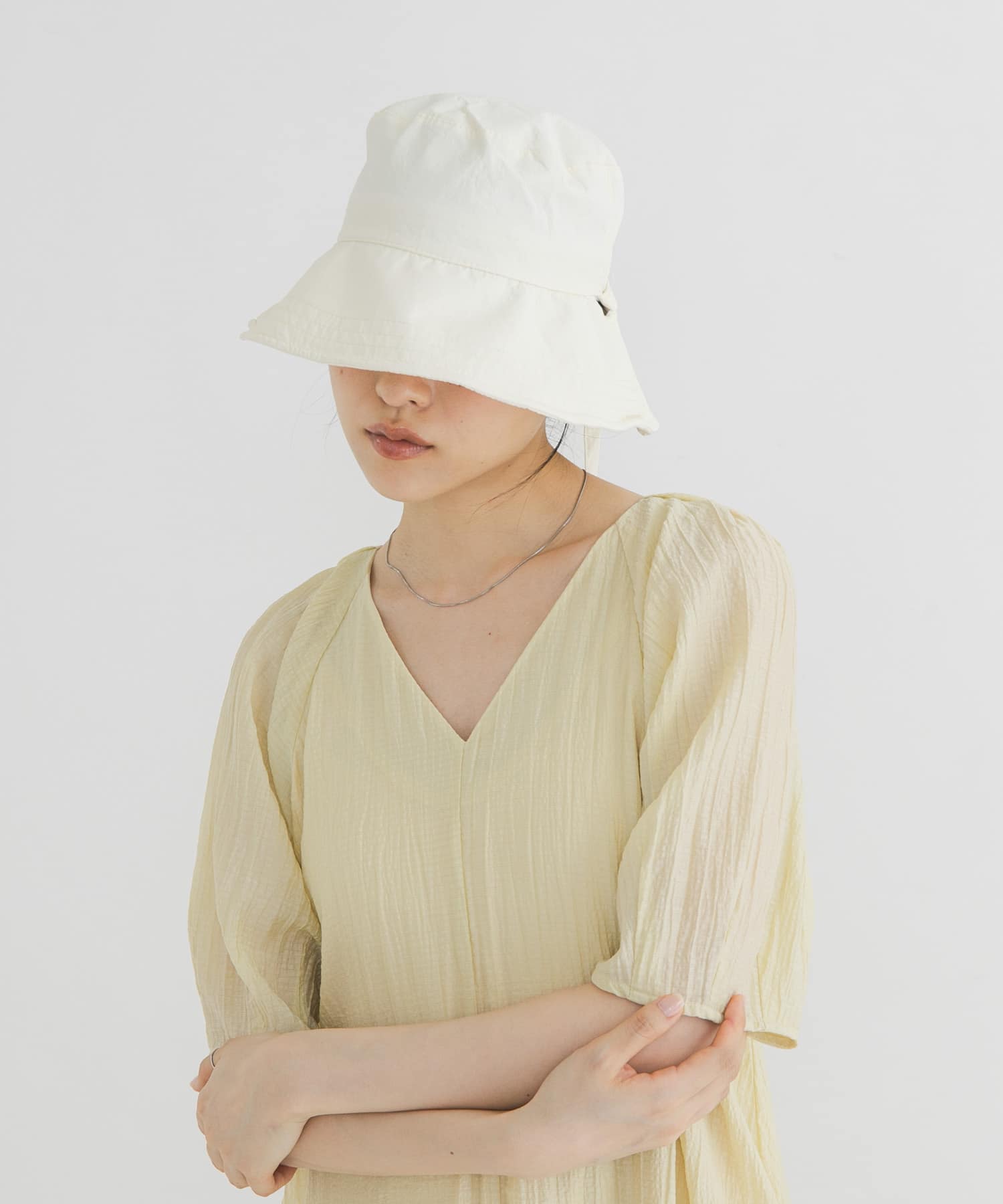 ステッチデザインバケットHAT IVORY One