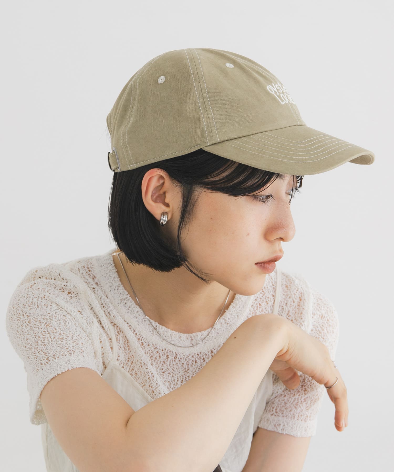 ハンドドローライクエンブロイダリーCAP BEIGE One