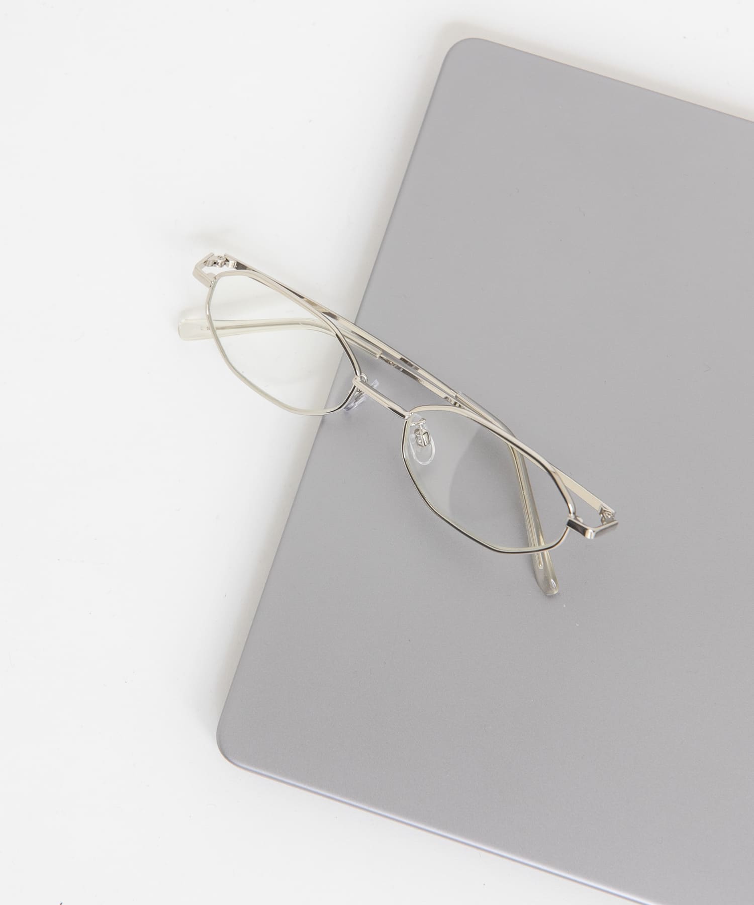 メタルフレームサングラス CLEAR One