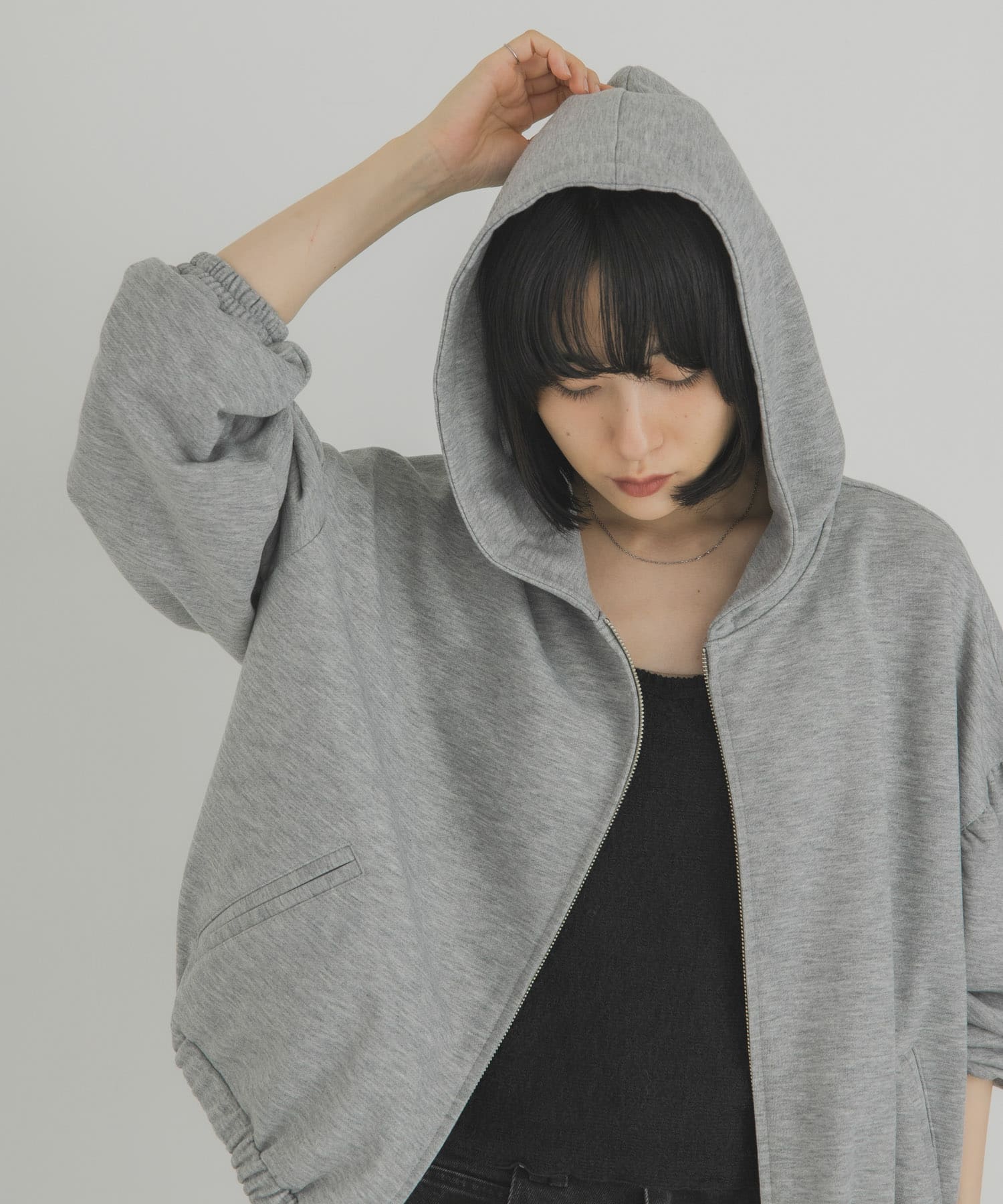 TOP GRAY
