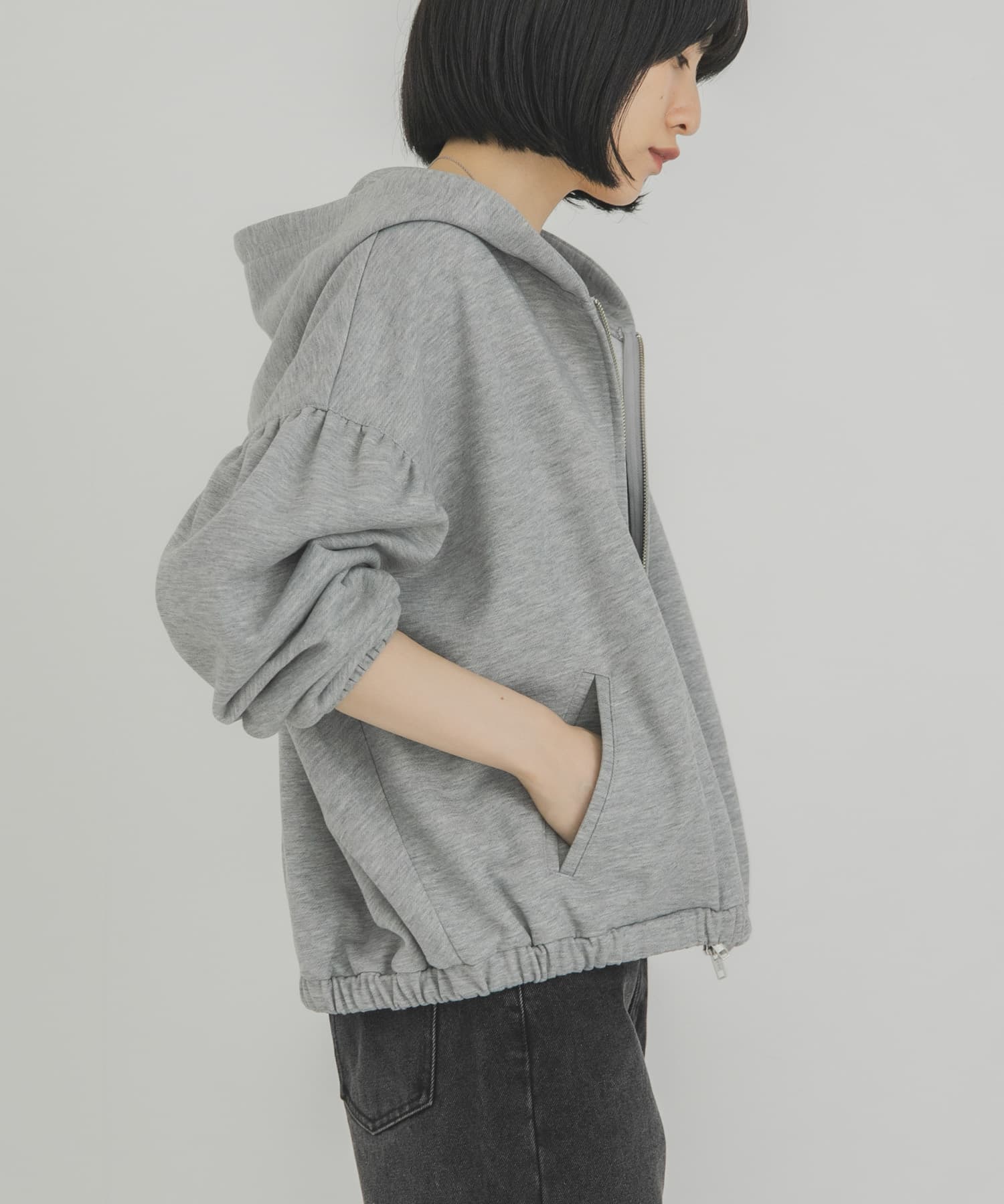 TOP GRAY