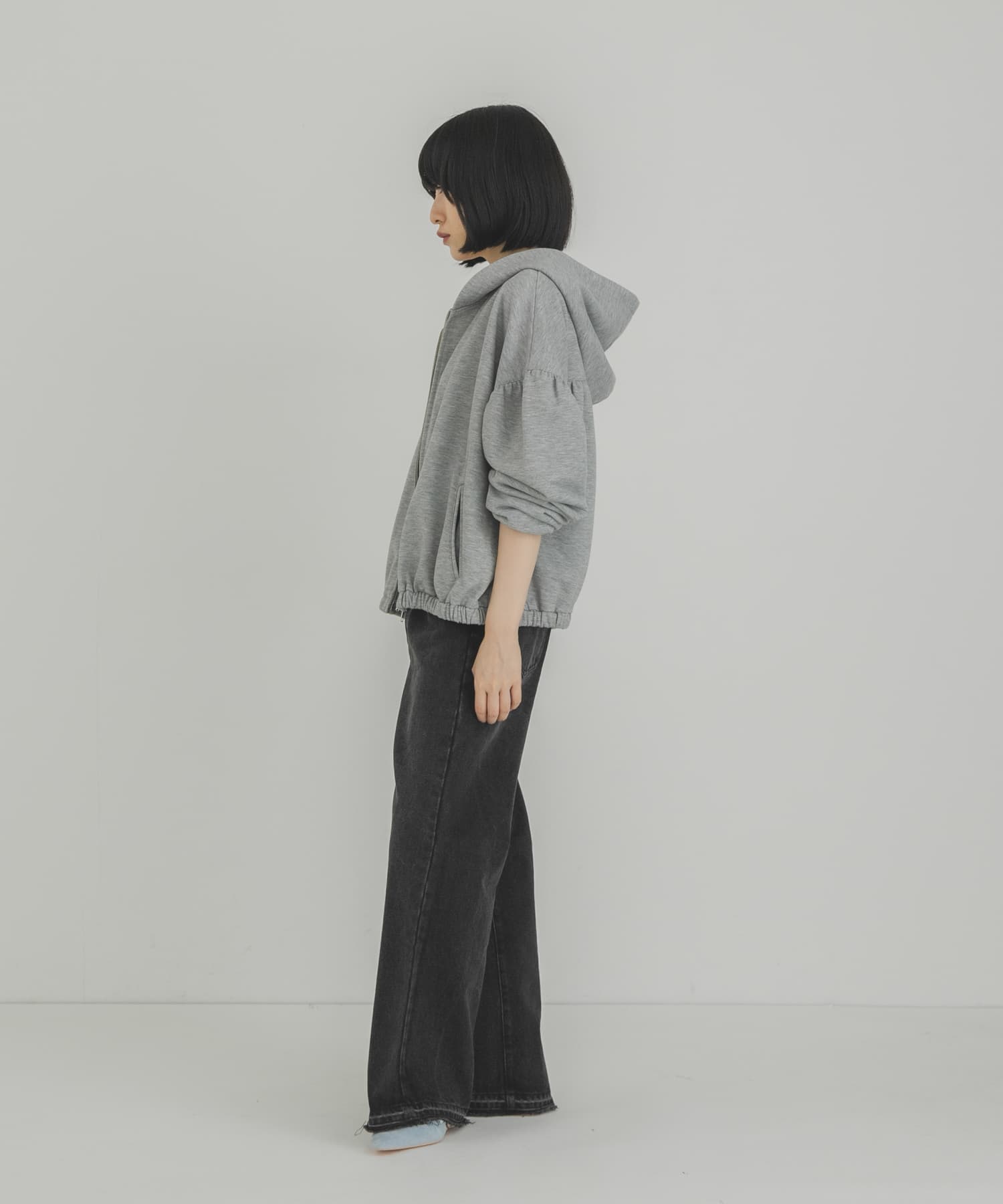 TOP GRAY