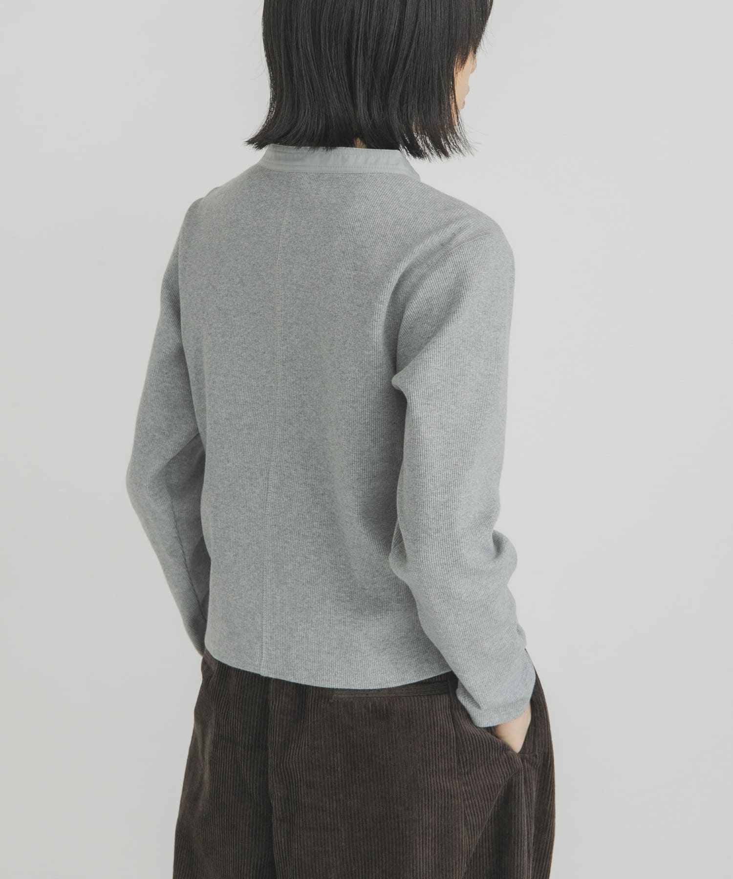 TOP GRAY