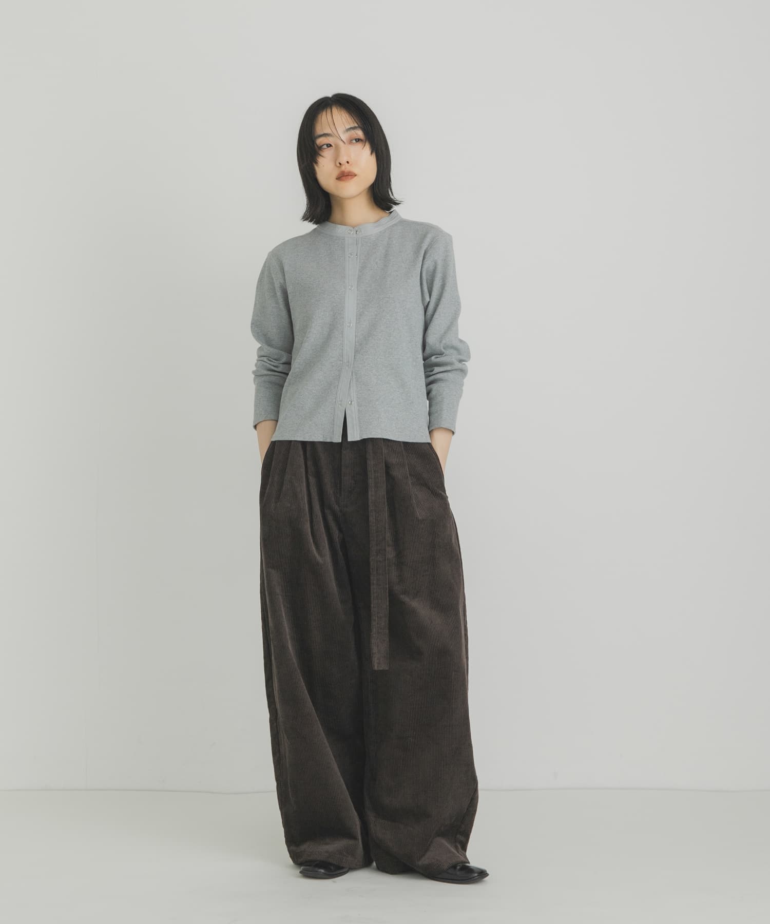 TOP GRAY