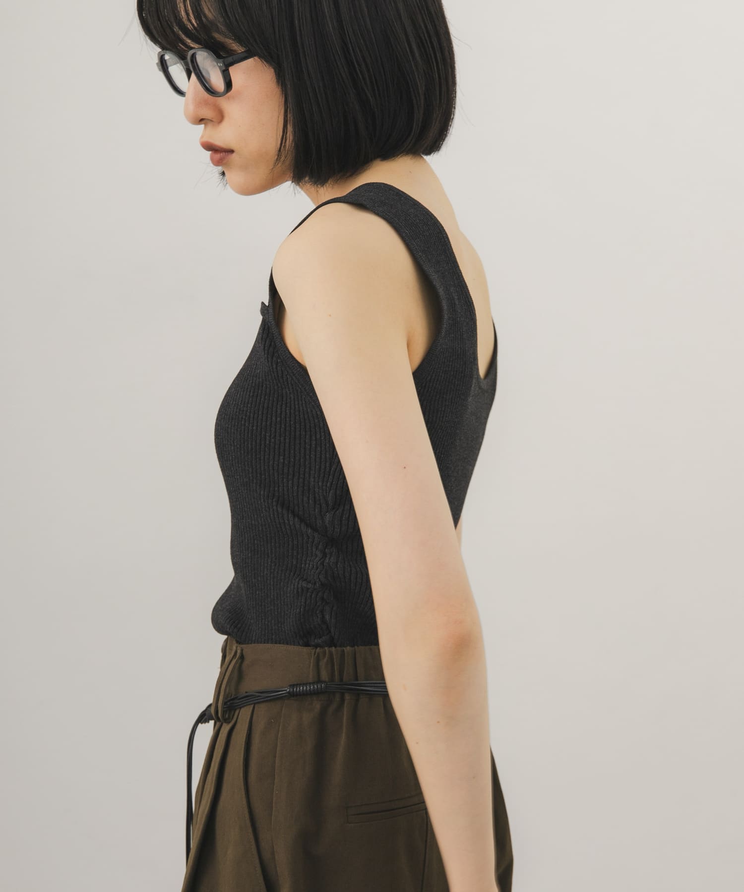 2WAYリブニットタンクトップ(One CHARCOAL): トップス｜URBAN RESEARCH