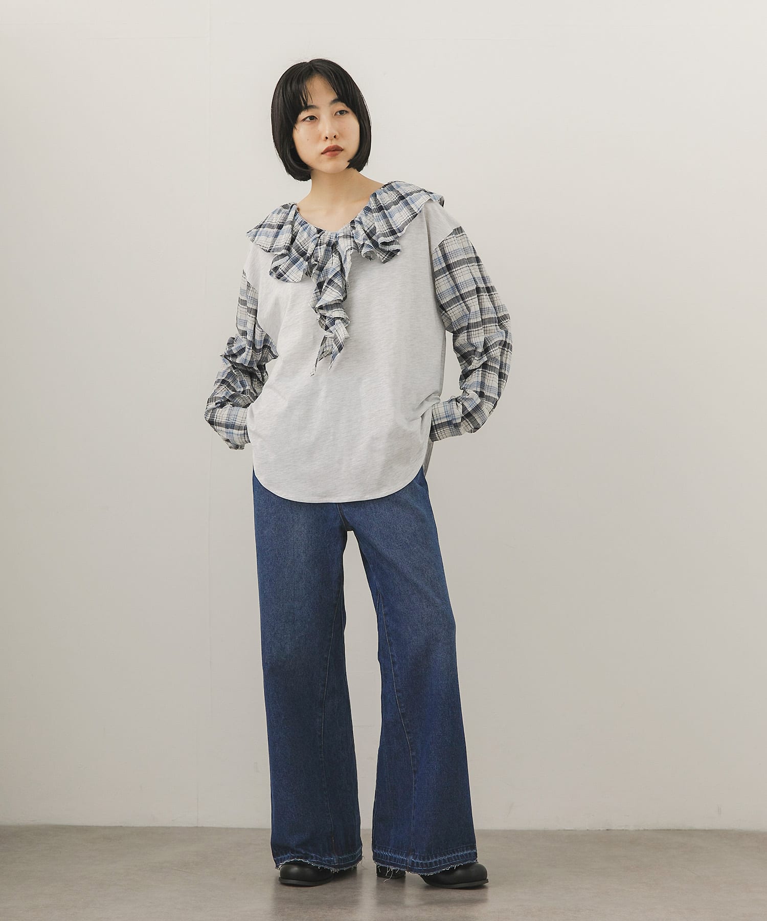 【入荷】GUAPI PREMIUM フラワーパッチ デニム 32 ジップ フレア バギーフレアデニム(34 BLUE): ボトム｜URBAN RESEARCH公式