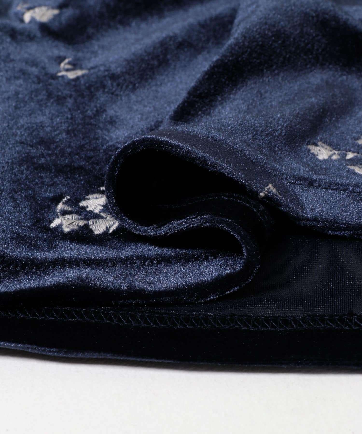 NAVY刺繍