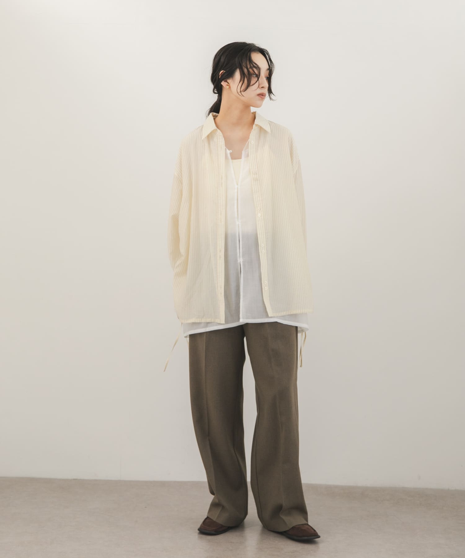 KHAKI