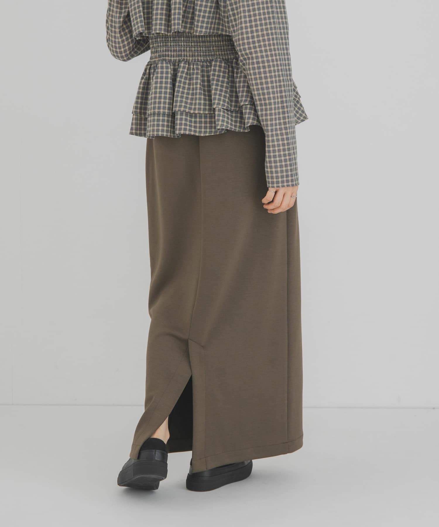 KHAKI