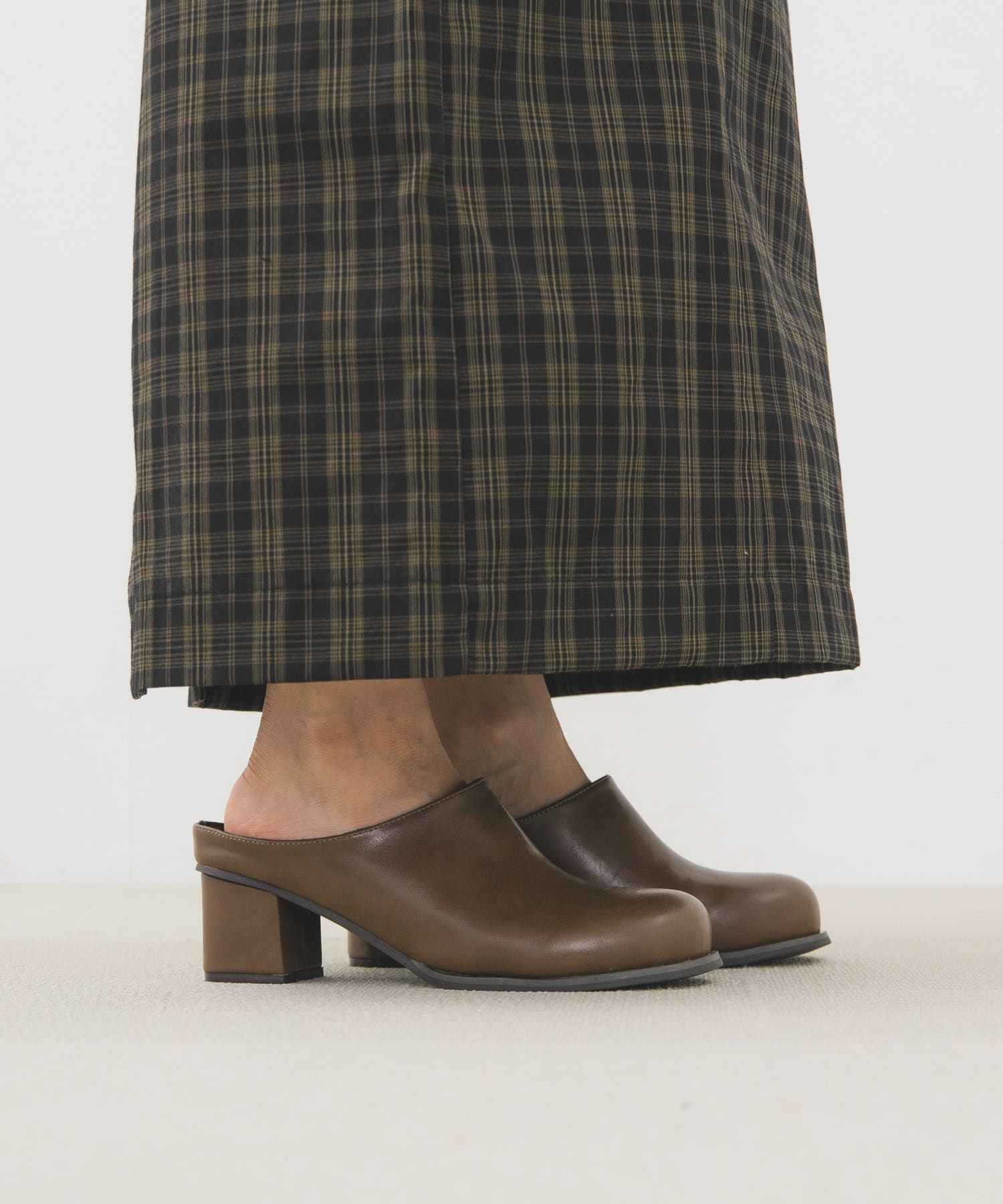 ラウンドトゥサボミュール BROWN 36
