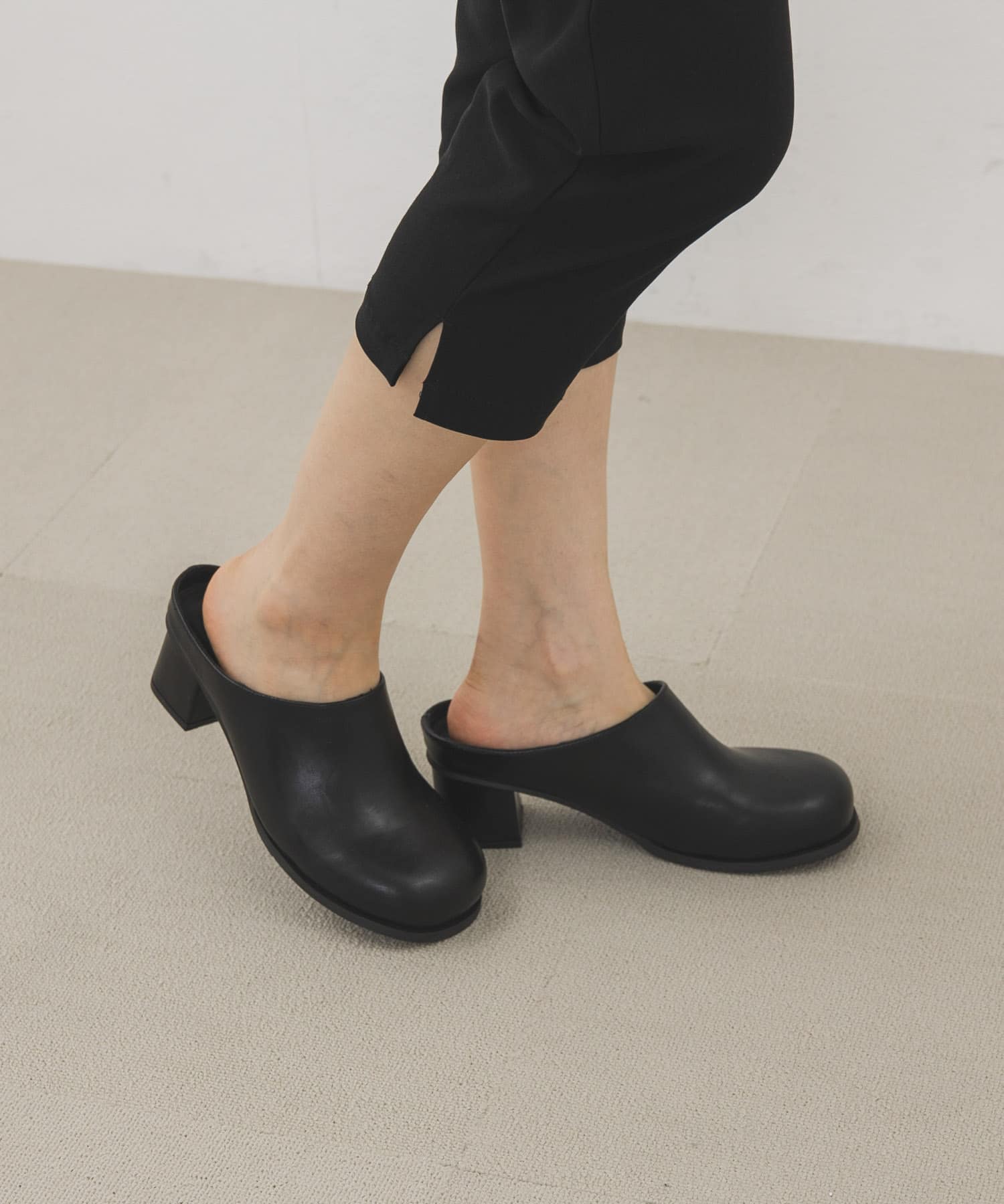 ラウンドトゥサボミュール(36 BLACK): シューズ｜URBAN RESEARCH公式