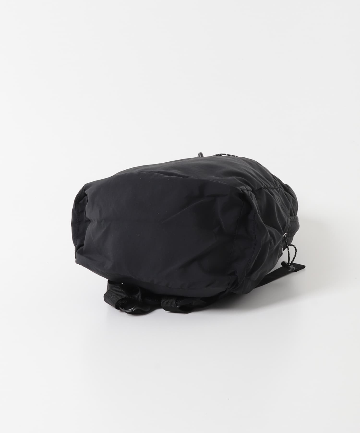アウトポケットナイロンバックパック BLACK One