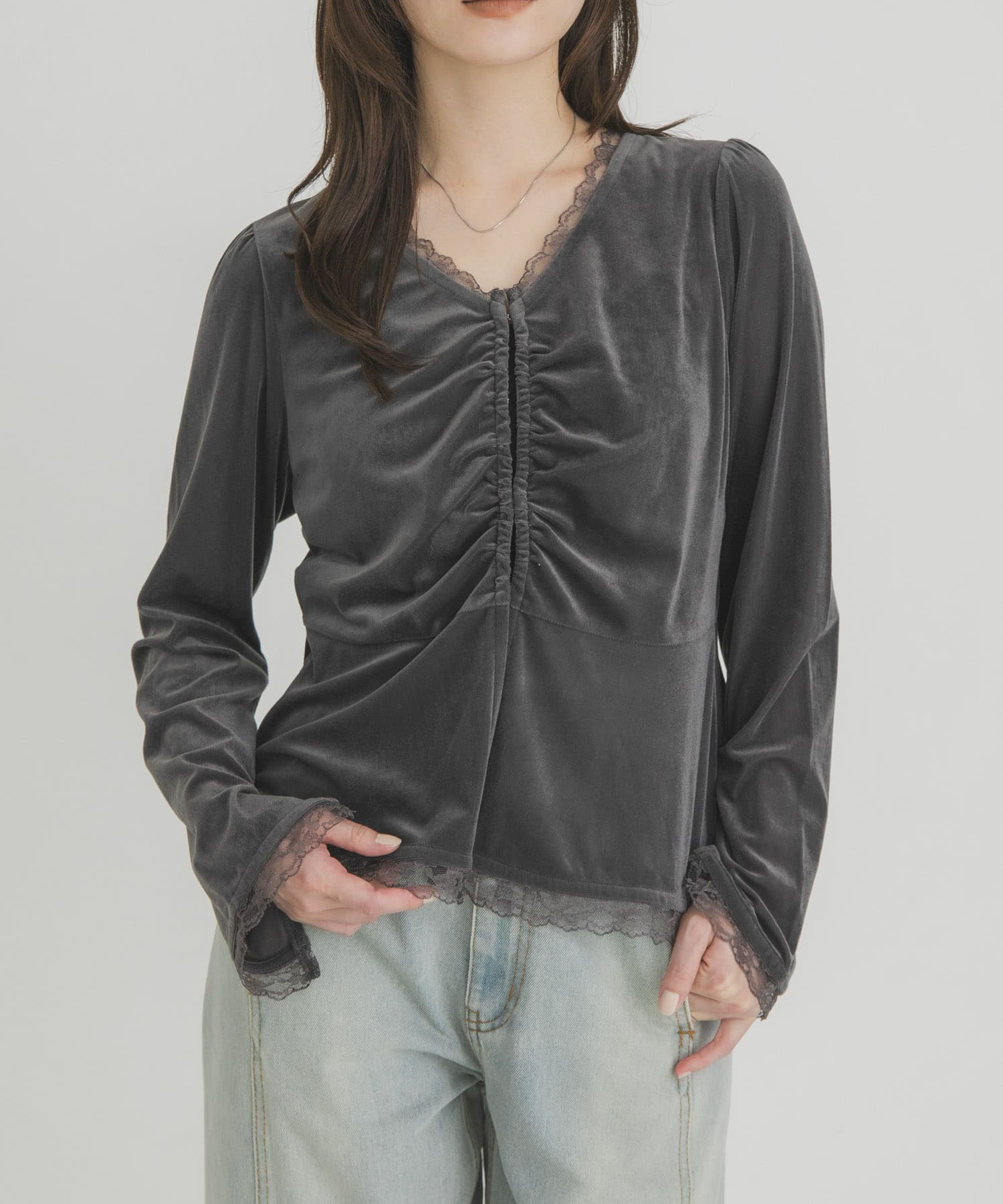 GRAY