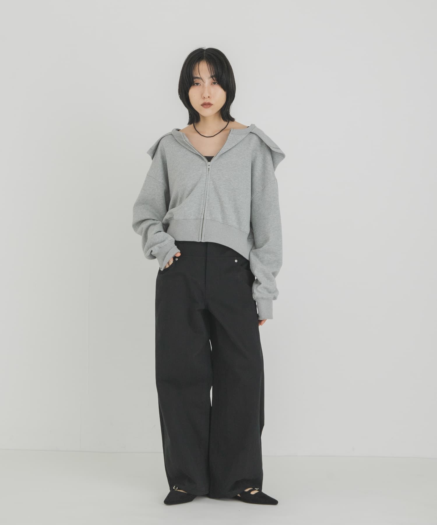 TOP GRAY